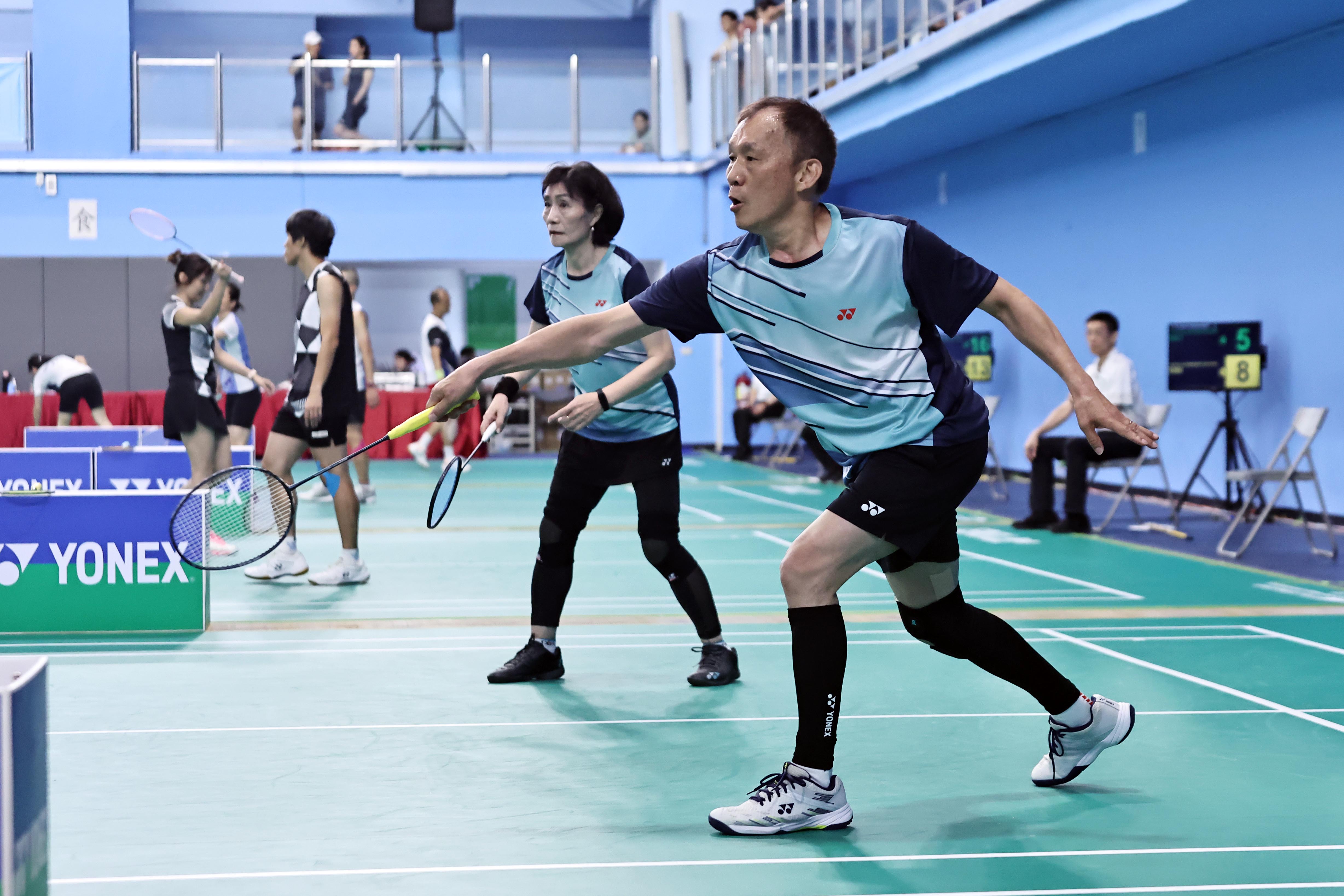 李峻淯與搭檔余貞珠首戰一勝一負。大會提供