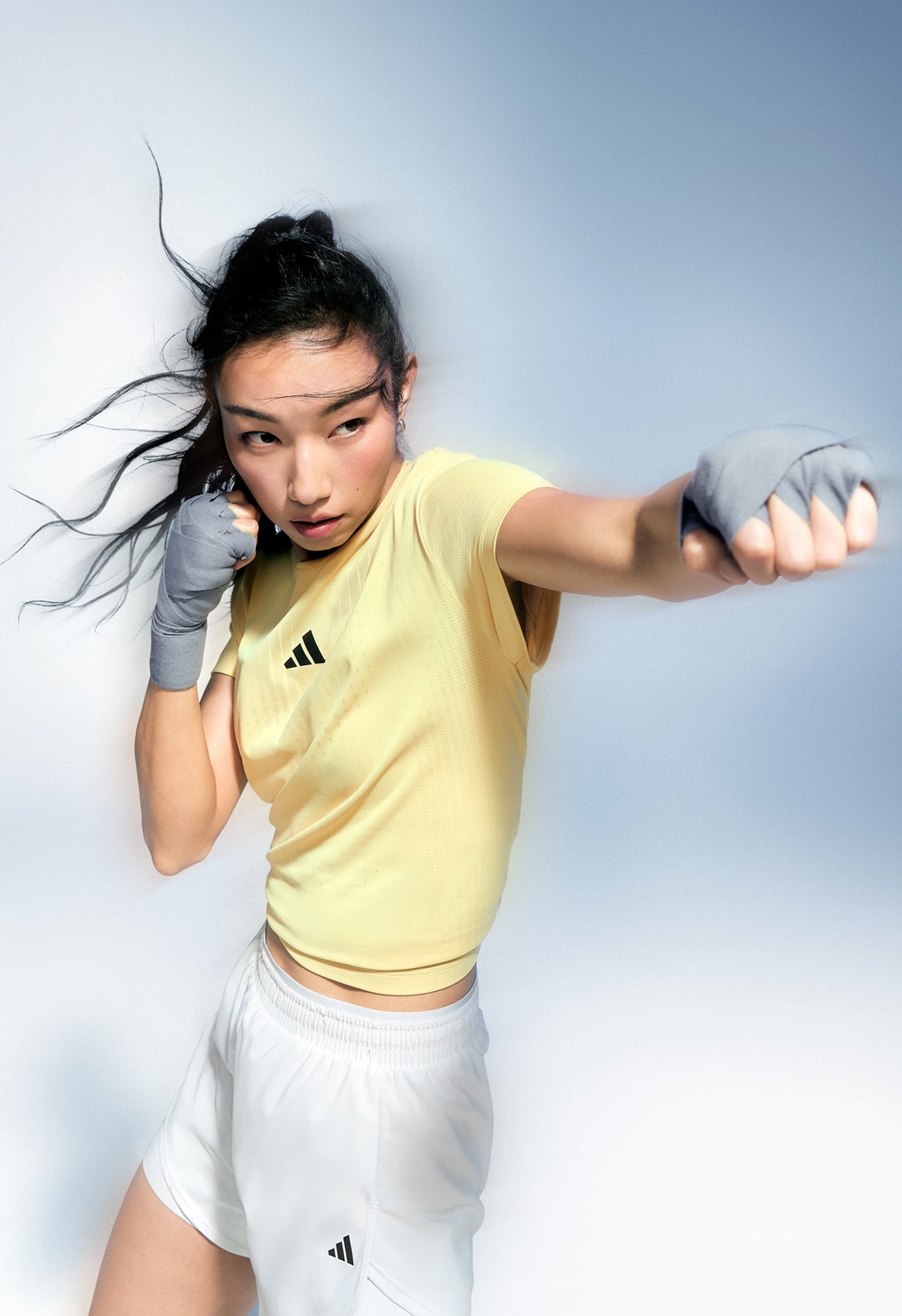 Climacool Airchill 2.0 運動上衣特別採用Adidas 最高等級Climacool機能面料。官方提供