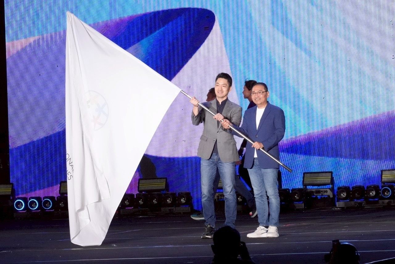 雙北市長同交出主辦旗。大會提供