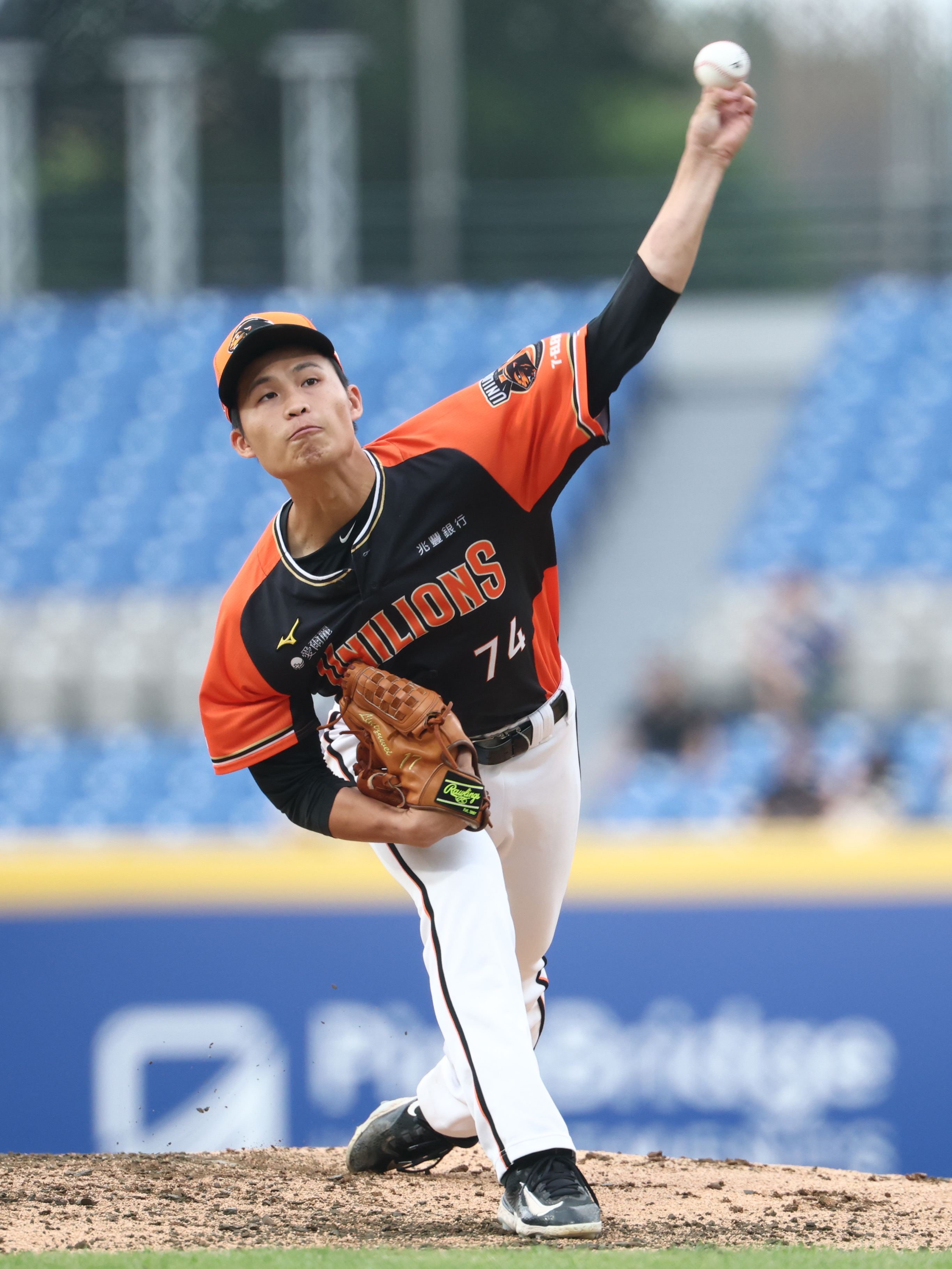 林詔恩先發5.1局奪勝。統一獅提供