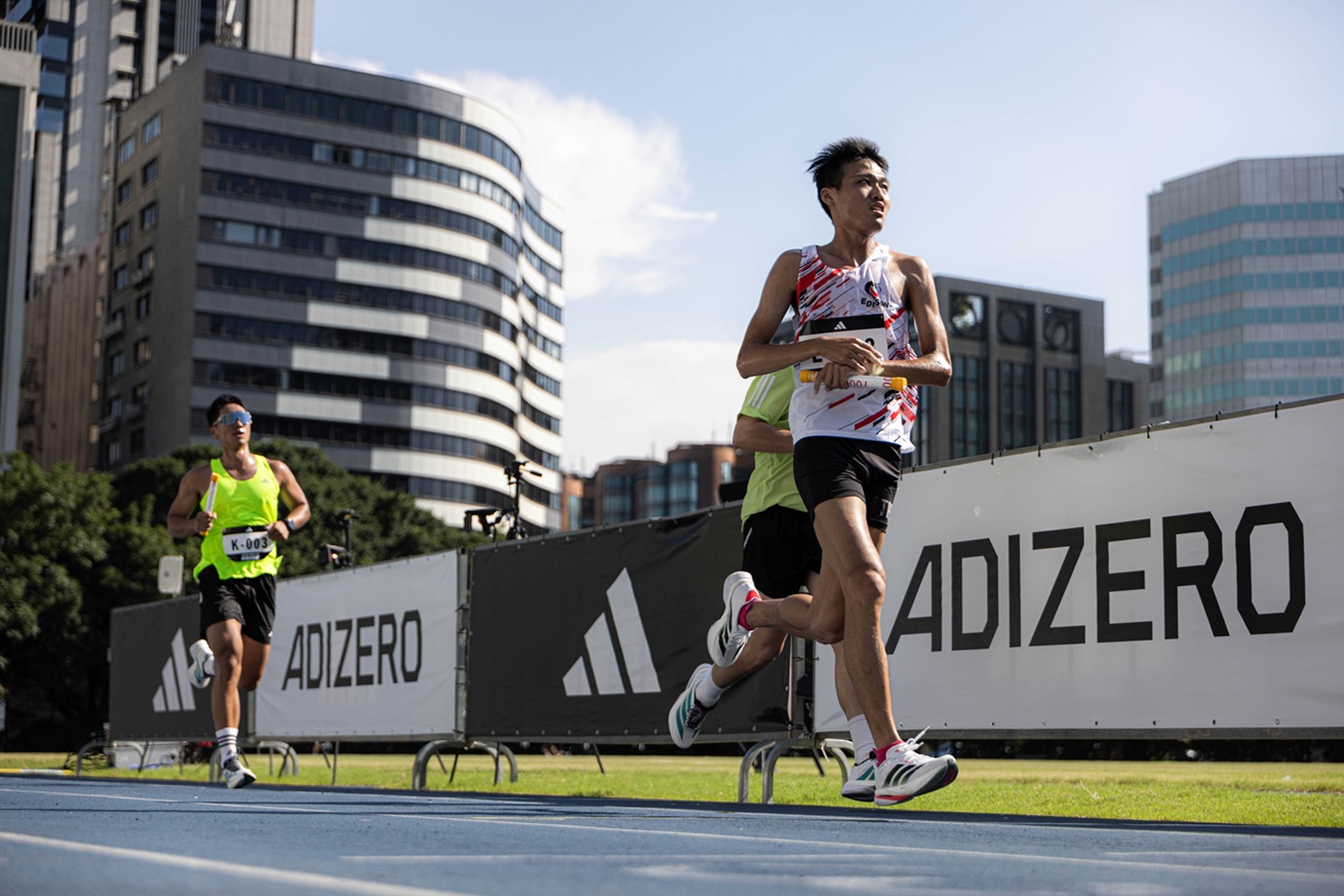 adidas匯聚菁英於台北田徑暖身場，率先體驗Adizero Boston 13 的疾速腳感。官方提供