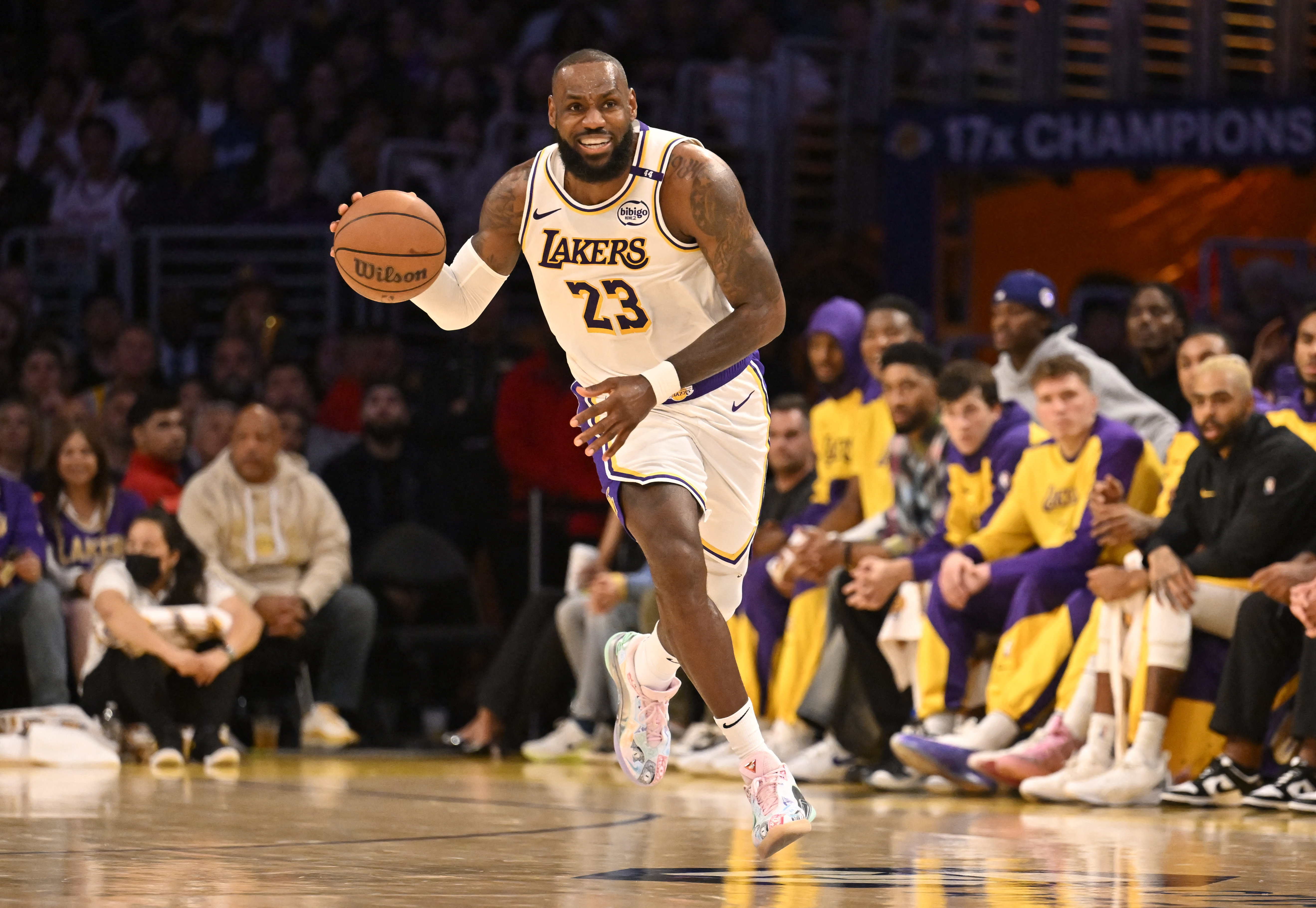 湖人當家球星詹姆斯（LeBron James）即將邁入第23個NBA賽季。法新社