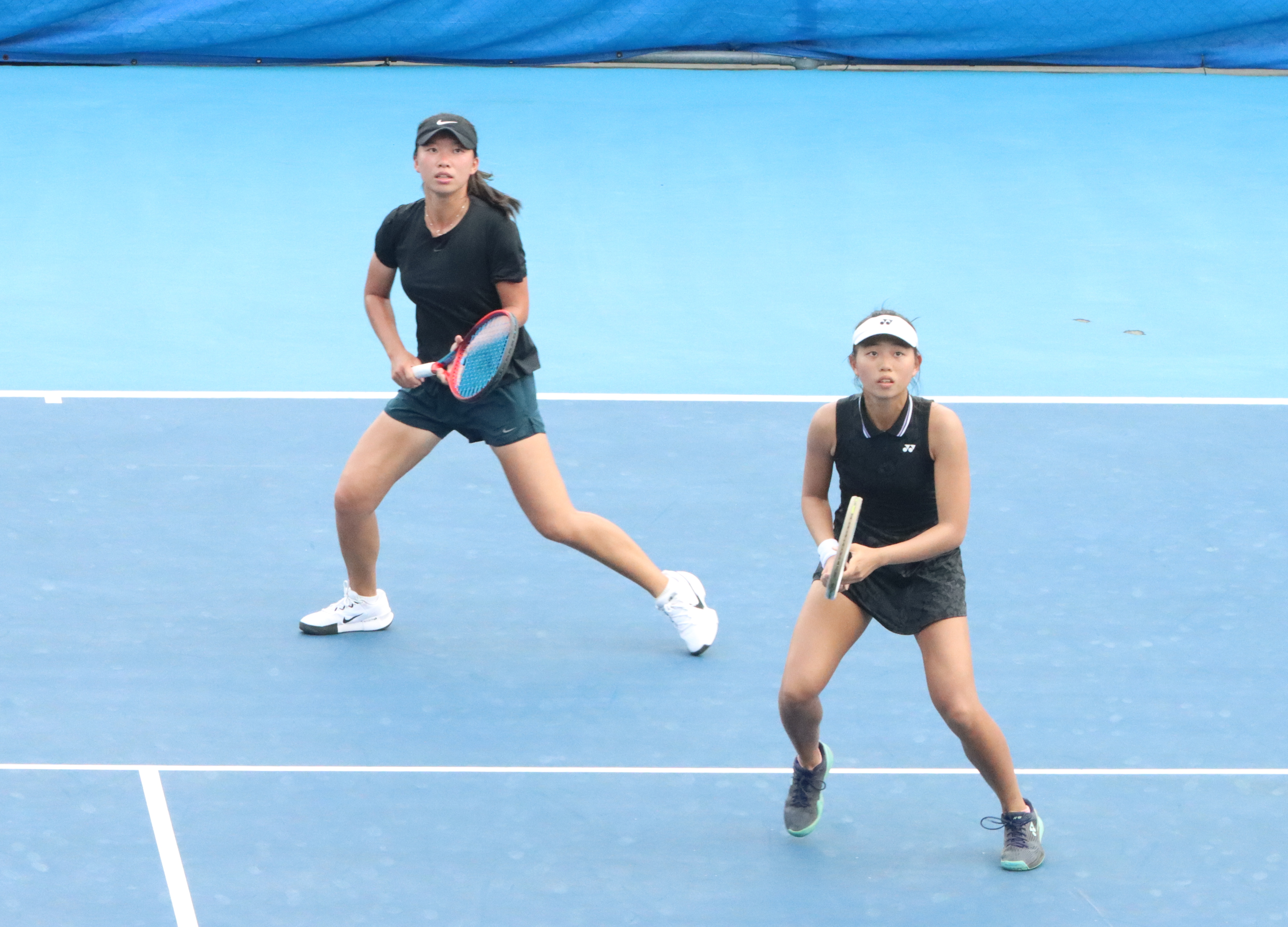 鄭筑云(左)、曾睦潔(右)在雙打首輪搶十大戰勝出,晉級雙打八強。四維體育推廣教育基金會提供