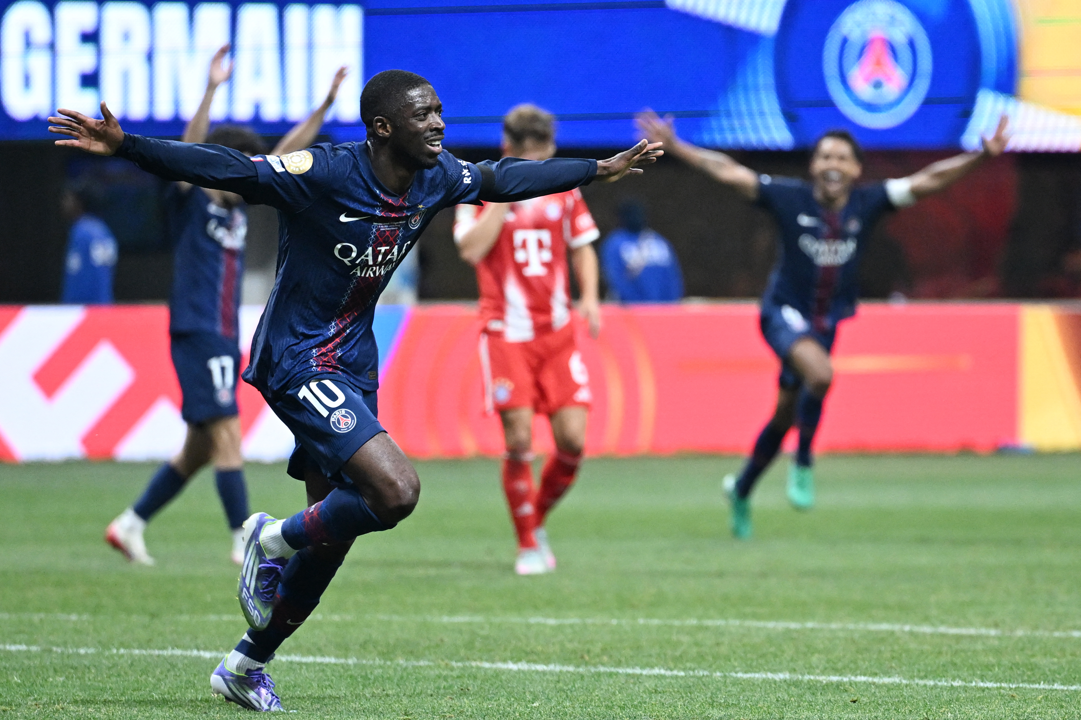 登貝萊(Ousmane Dembele)射進第二球。法新社