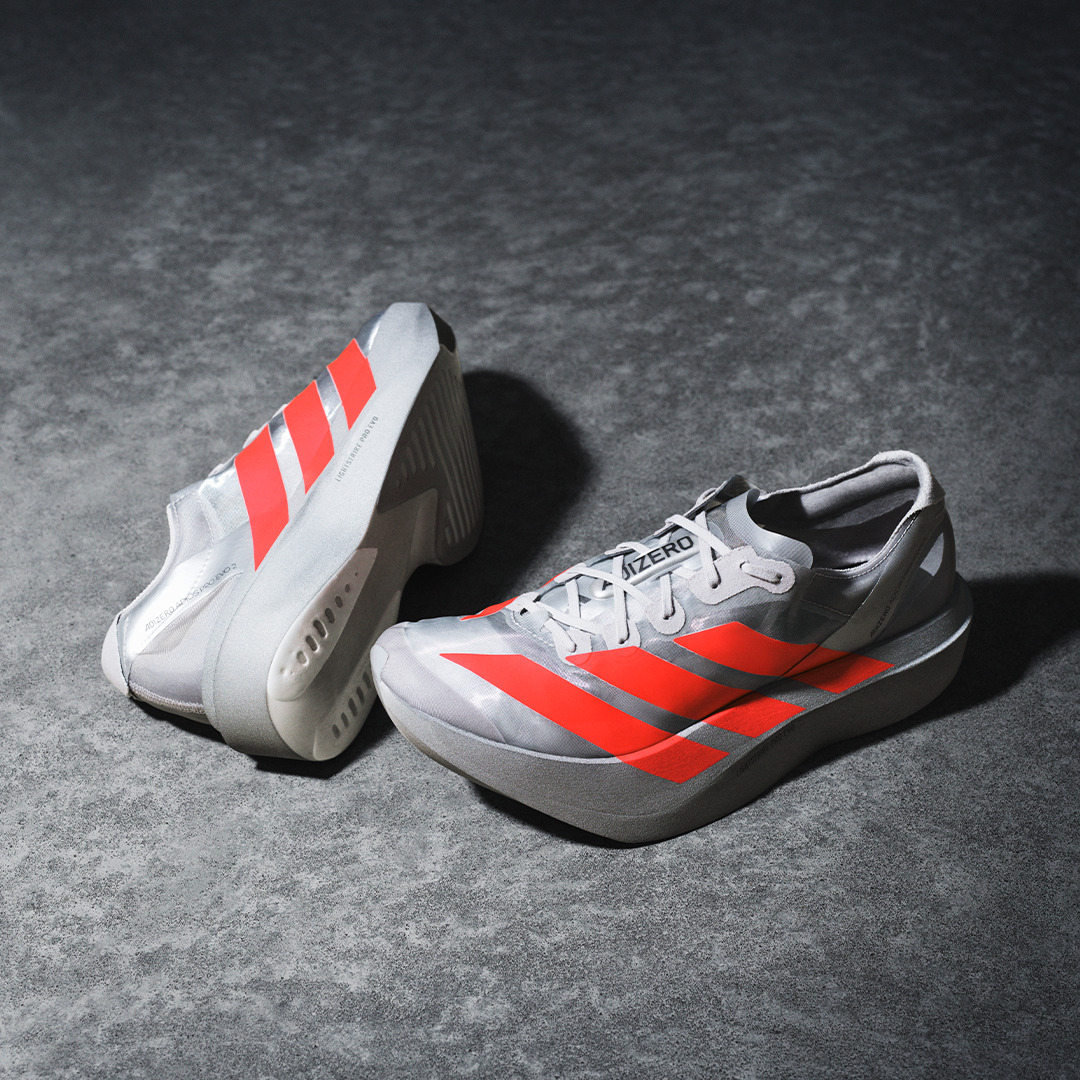 adidas Adizero Adios Pro Evo 2 大底則重新設計為網格紋理結構提升抓地力與穩定性。大會提供