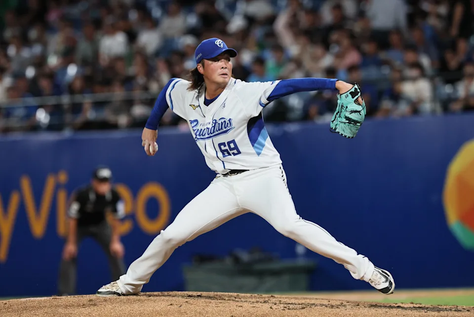 鈴木駿輔。富邦悍將提供