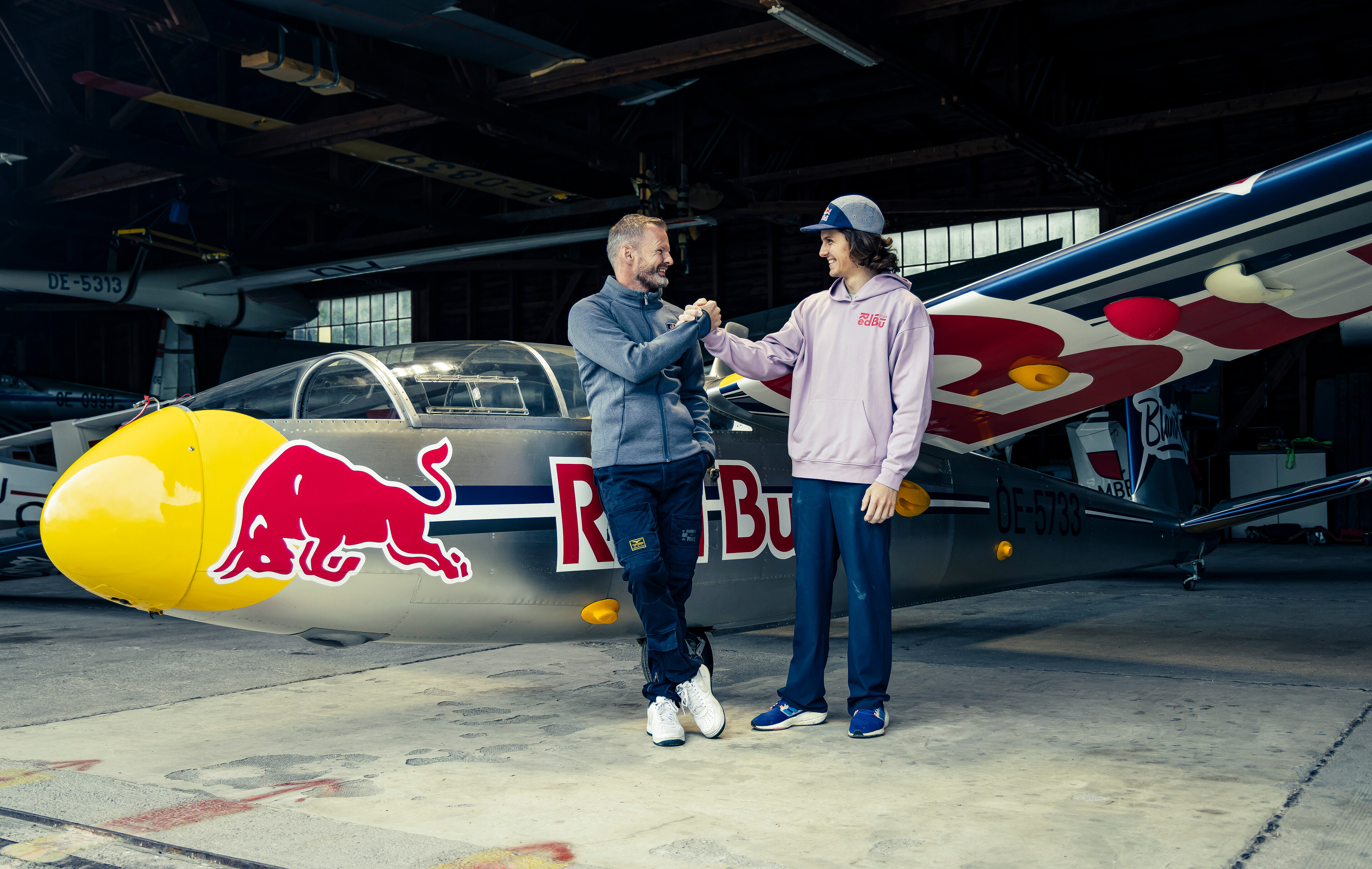 Red Bull Blanix機師Ewald Roithner與Domen šKofic一起寫下極限運動的新篇章。Red Bull提供