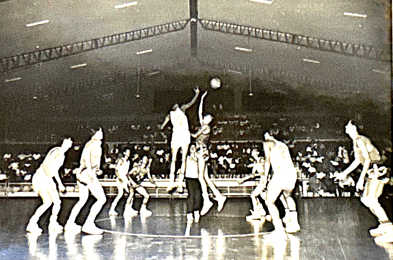 榮工訪問菲律賓。籃球名人堂提供