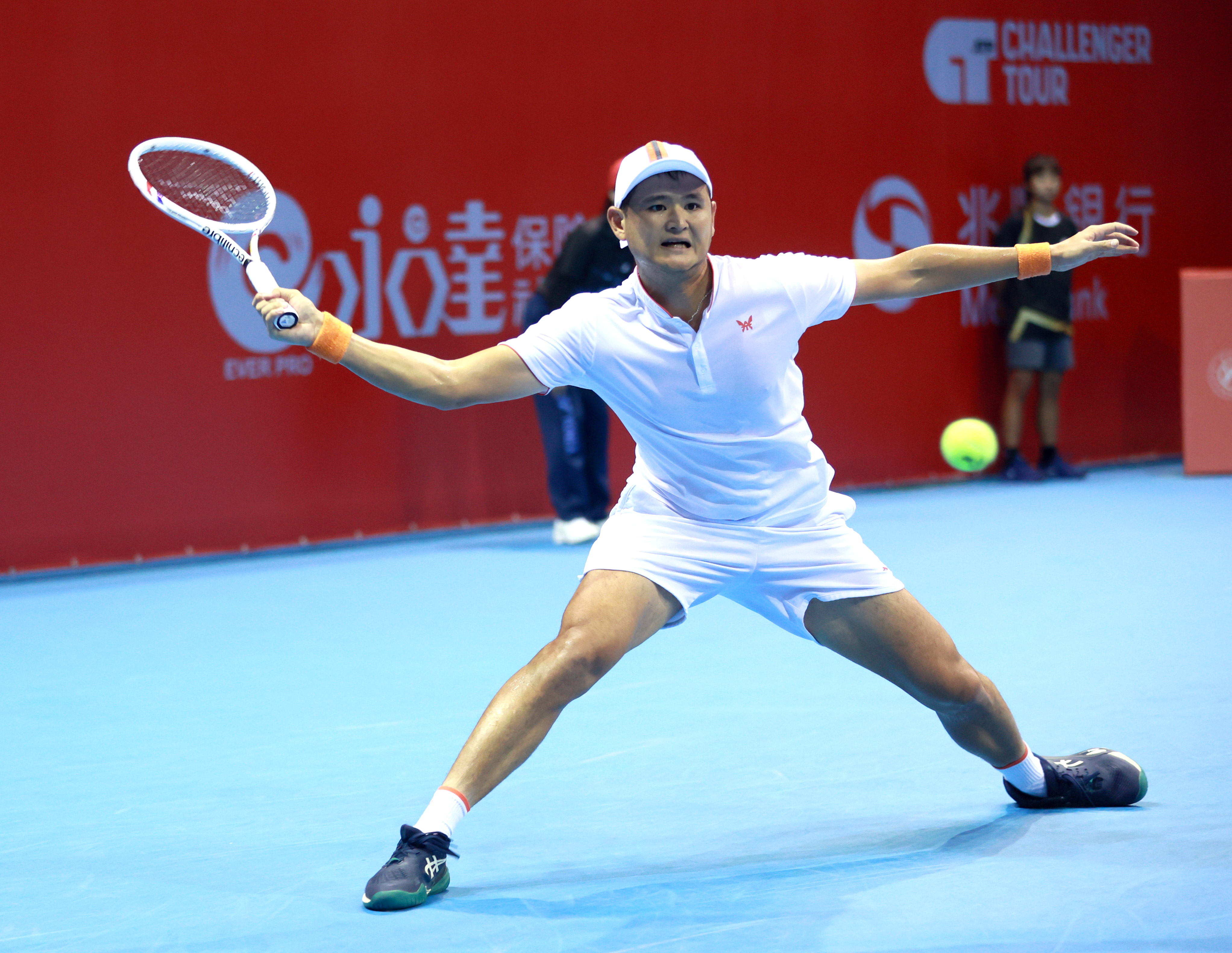 吳東霖錯失三個賽末點三盤苦戰遭對手逆轉。海碩整合行銷提供