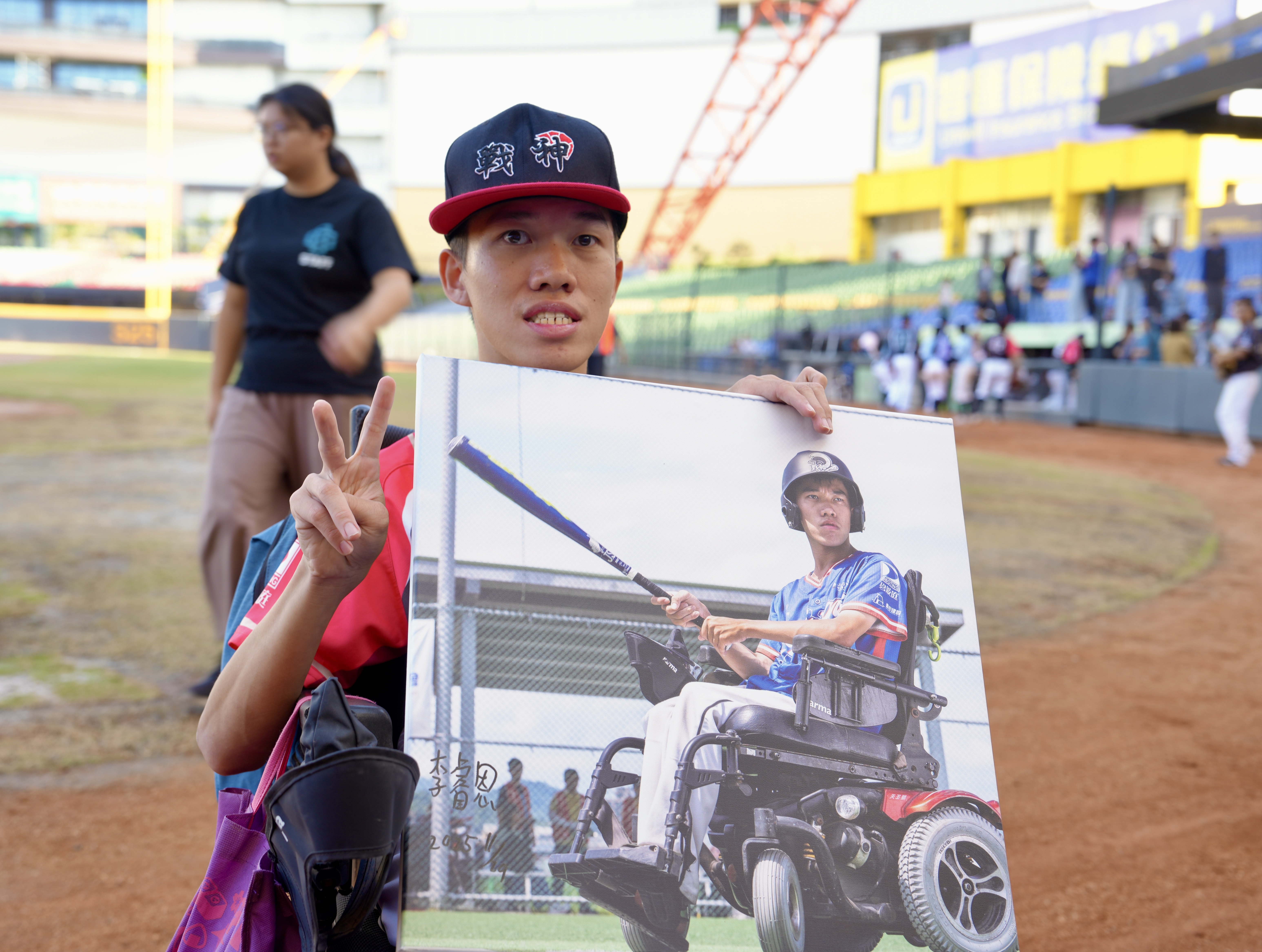 大會為選手準備簽名面板。沈明璁攝