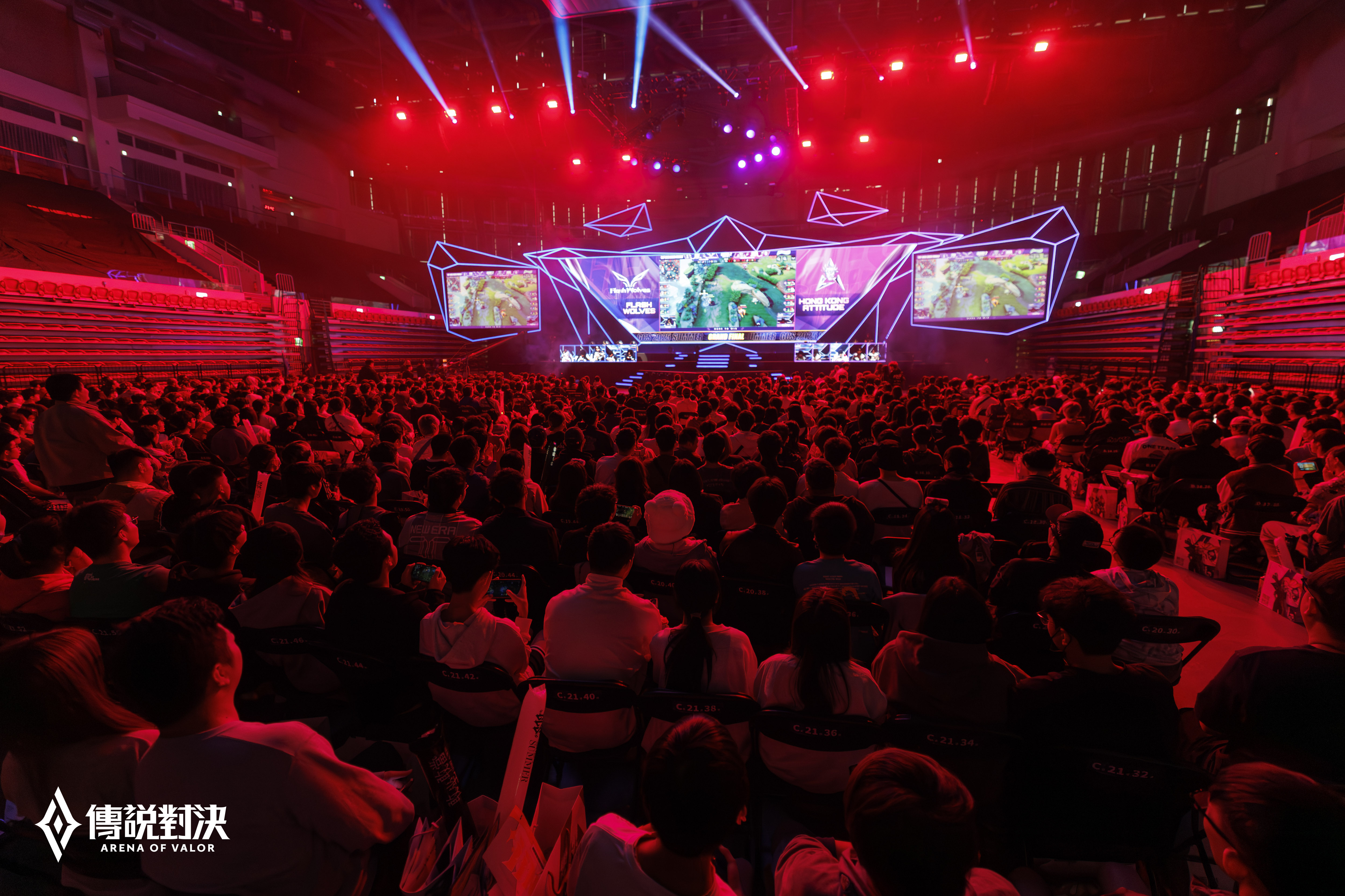 Garena 傳說對決Gcs 2025 夏季準決暨冠軍賽，現場湧入超過千名熱血玩家。官方提供