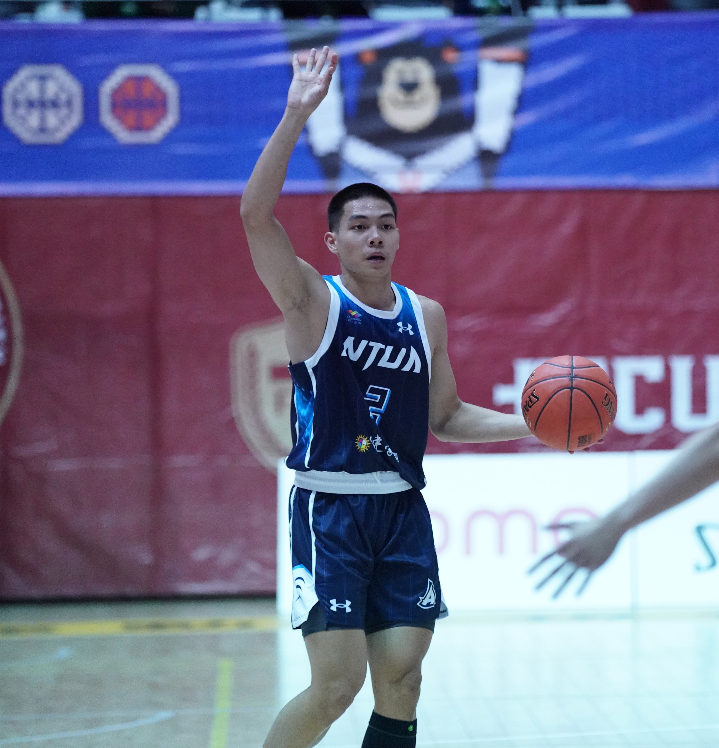 臺灣藝大 王威翔15分6籃板6助攻。大專體總提供