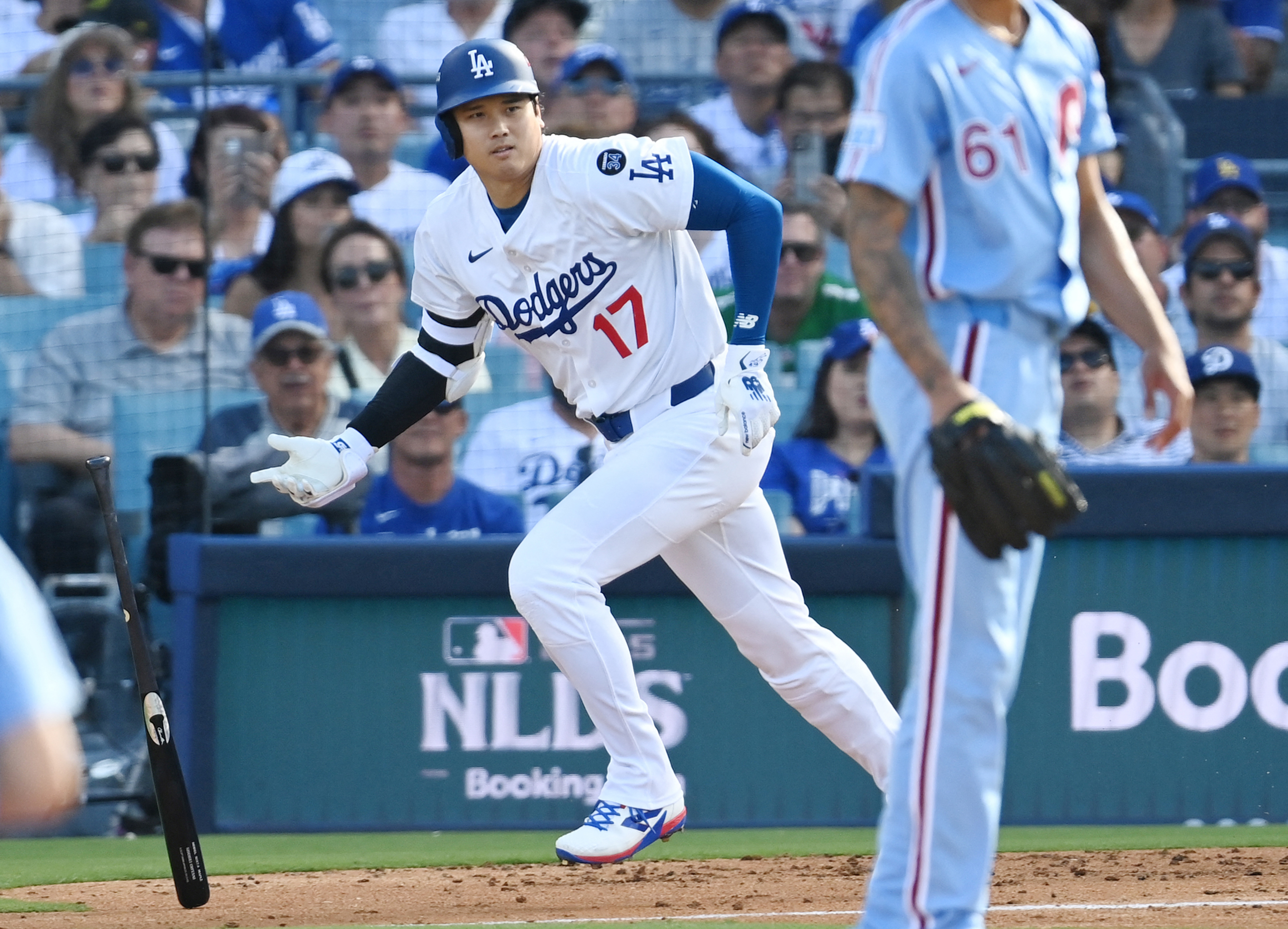 洛杉磯道奇球星大谷翔平今年曾在季後賽上演單場三響砲。法新社