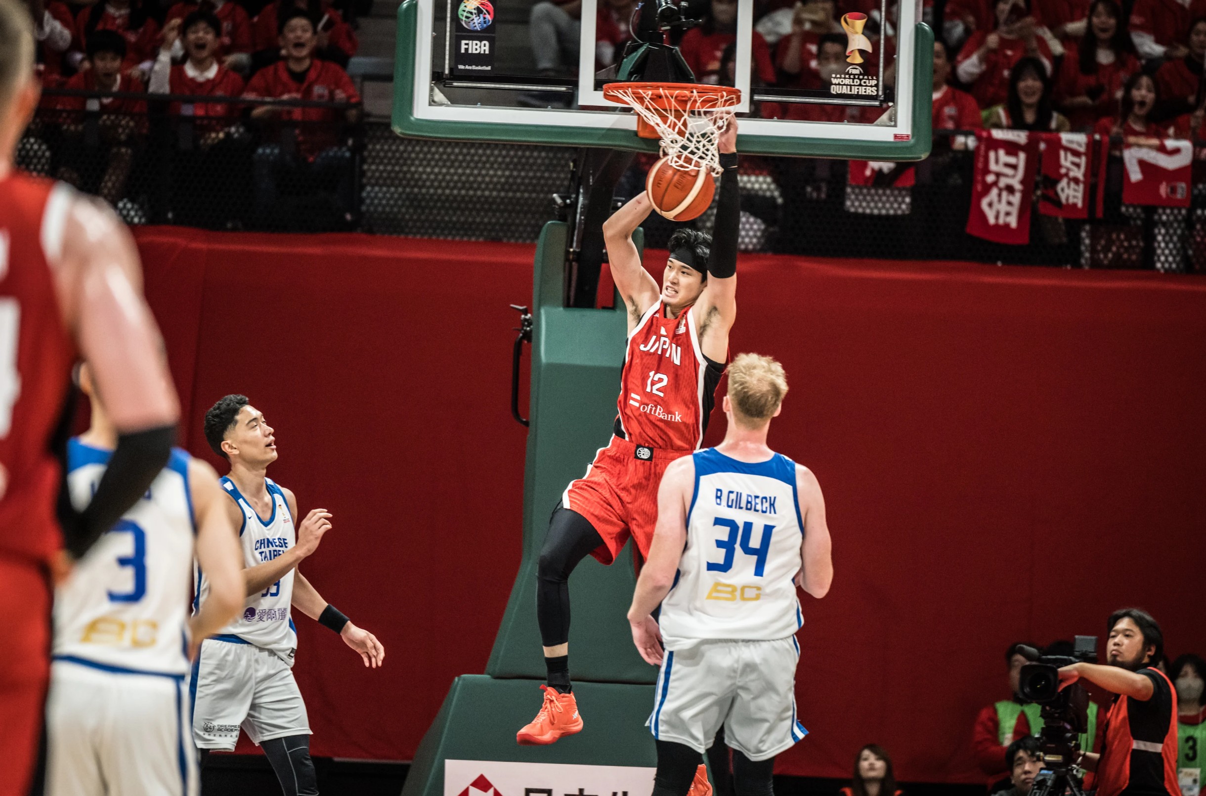 渡邊雄太幫助日本戰力升級。摘自國際籃總官網