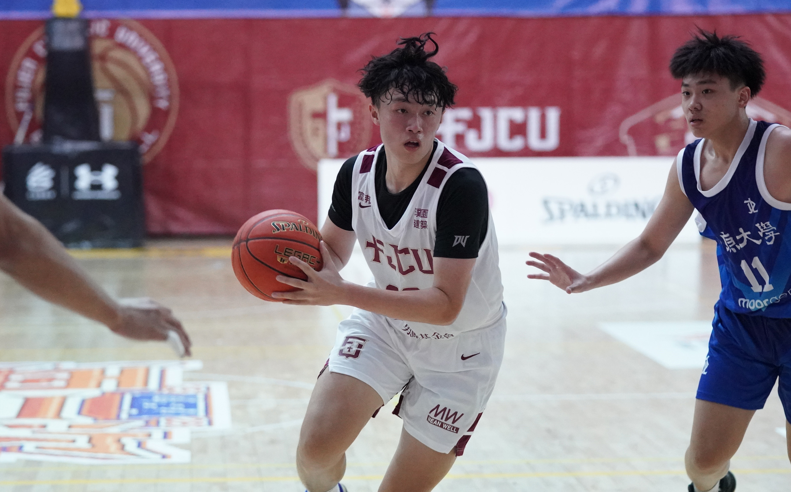 輔仁大學李譽宸17分5籃板包含三顆外線。大專體總提供