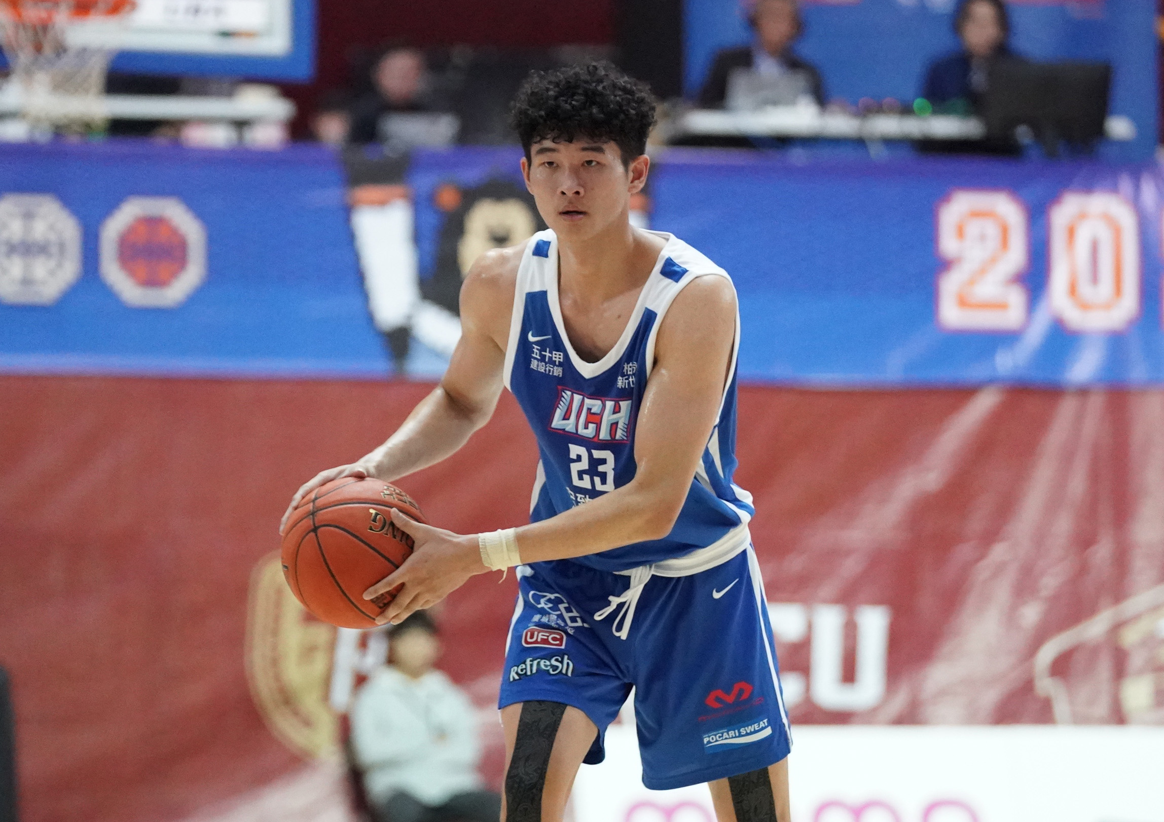 健行科大陳威宇16分9籃板。大專體總提供