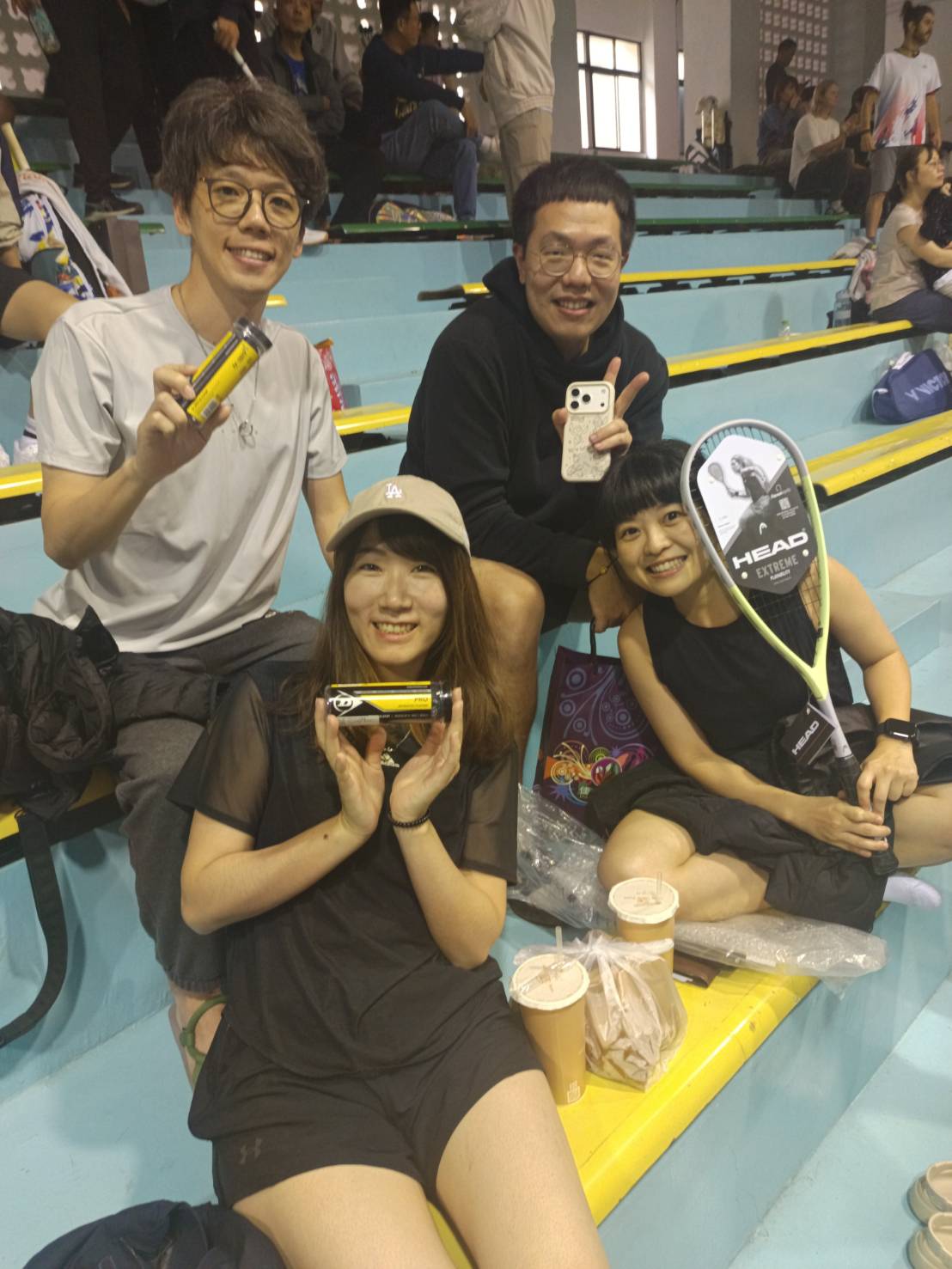 不少參加Tsa壁球公開賽選手都獲得獎品。TSA動勢運動推廣工作室提供