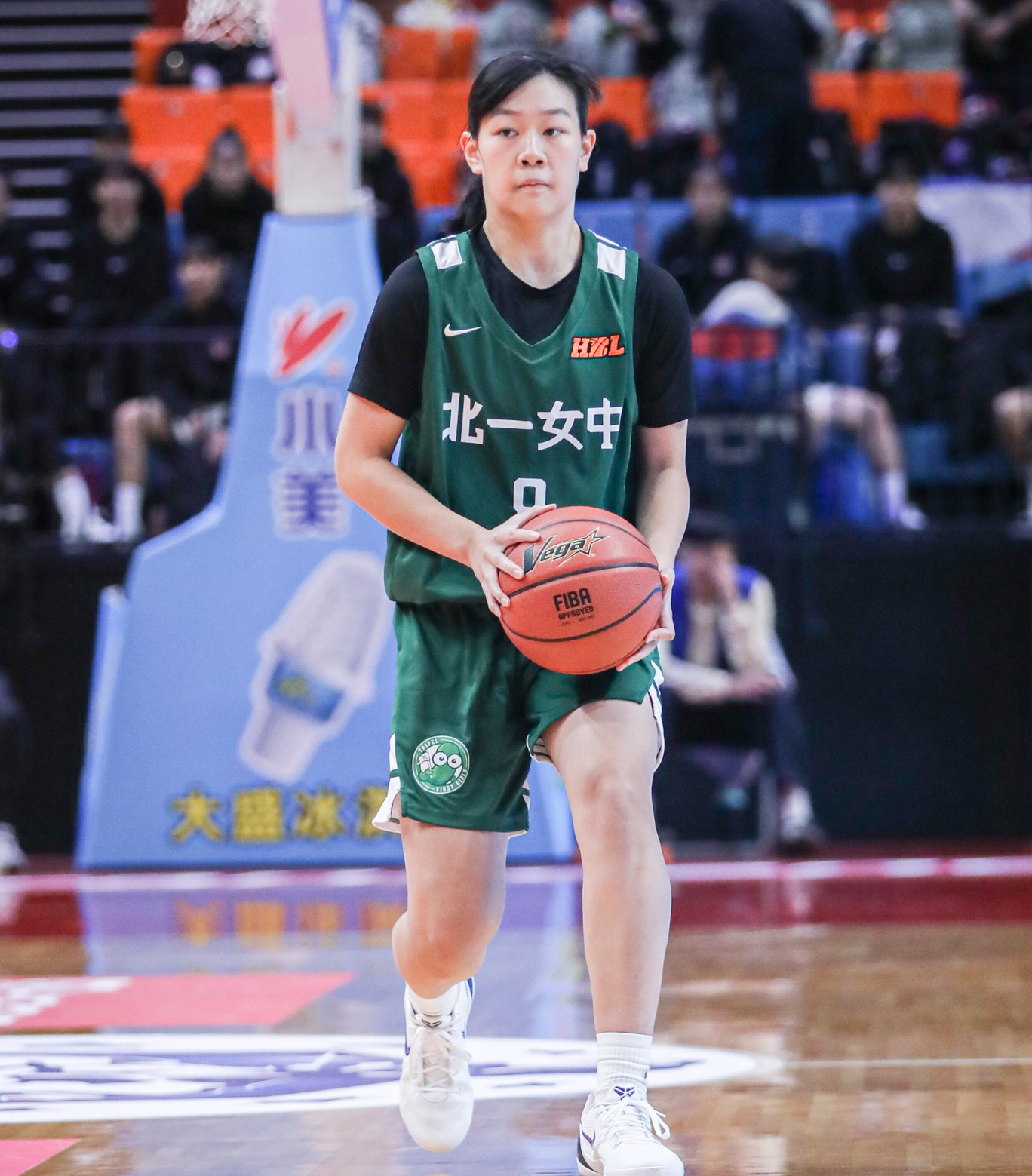 北一女破百王若妍傘兵變步兵。高中體總提供