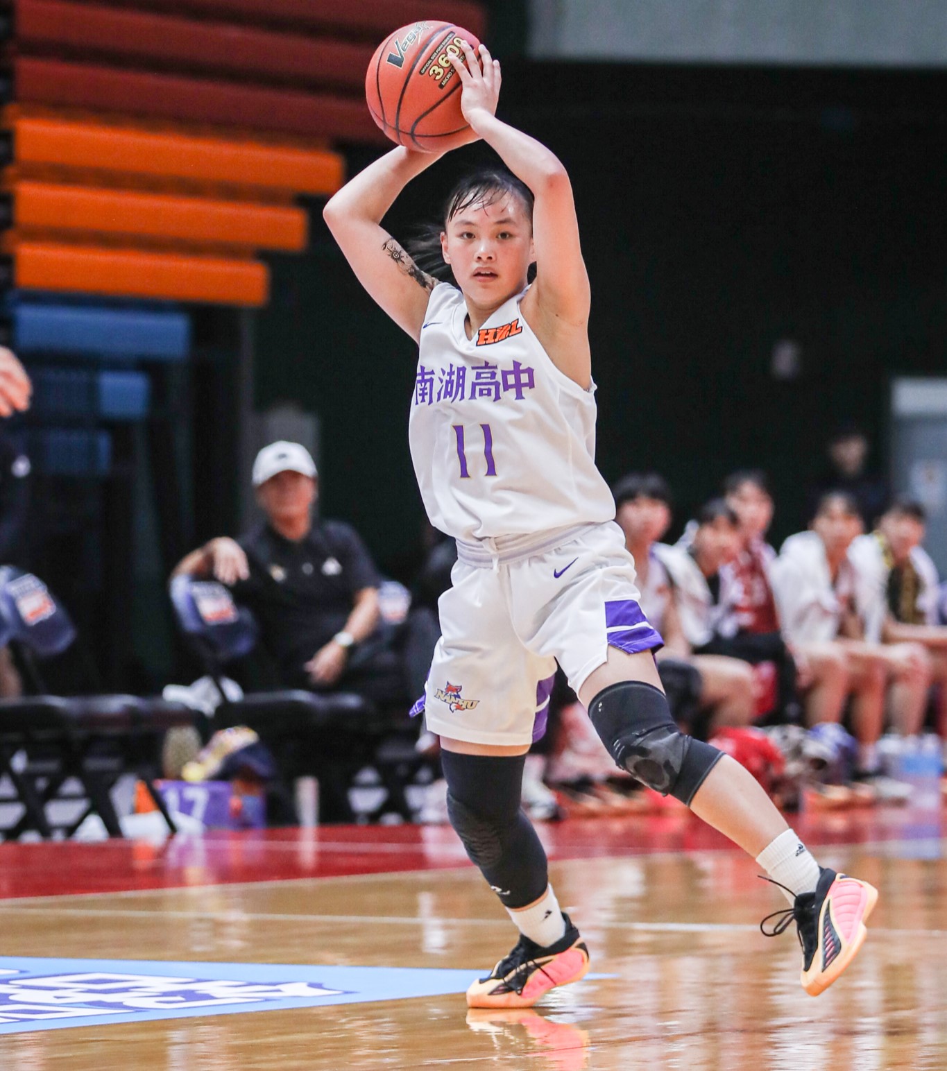 南湖多點開花一姊王以蓁21分5籃板6助攻4抄截。高中體總提供