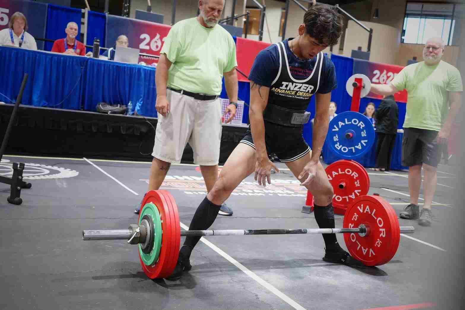 在世界警消運動會囊括個人臥推及健力66kg組雙金的李熙軍,推坑自己女友報名參賽。 台中市運動局提供