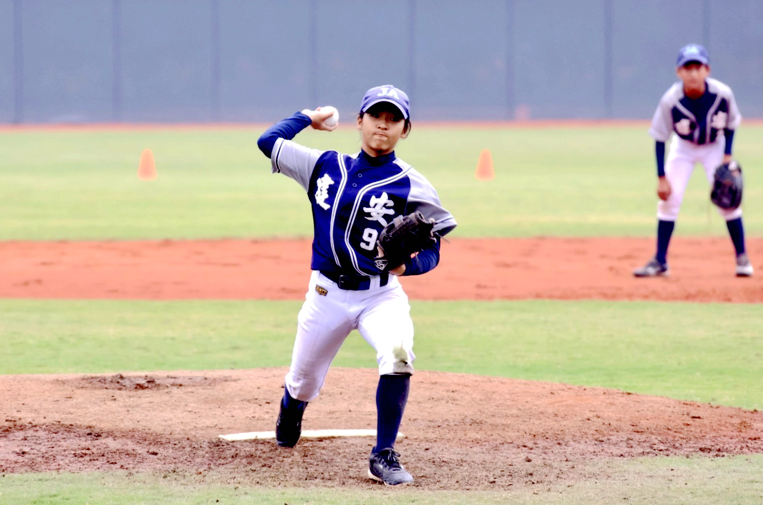 女投手吳淳暄延長賽穩守。學生棒聯提供