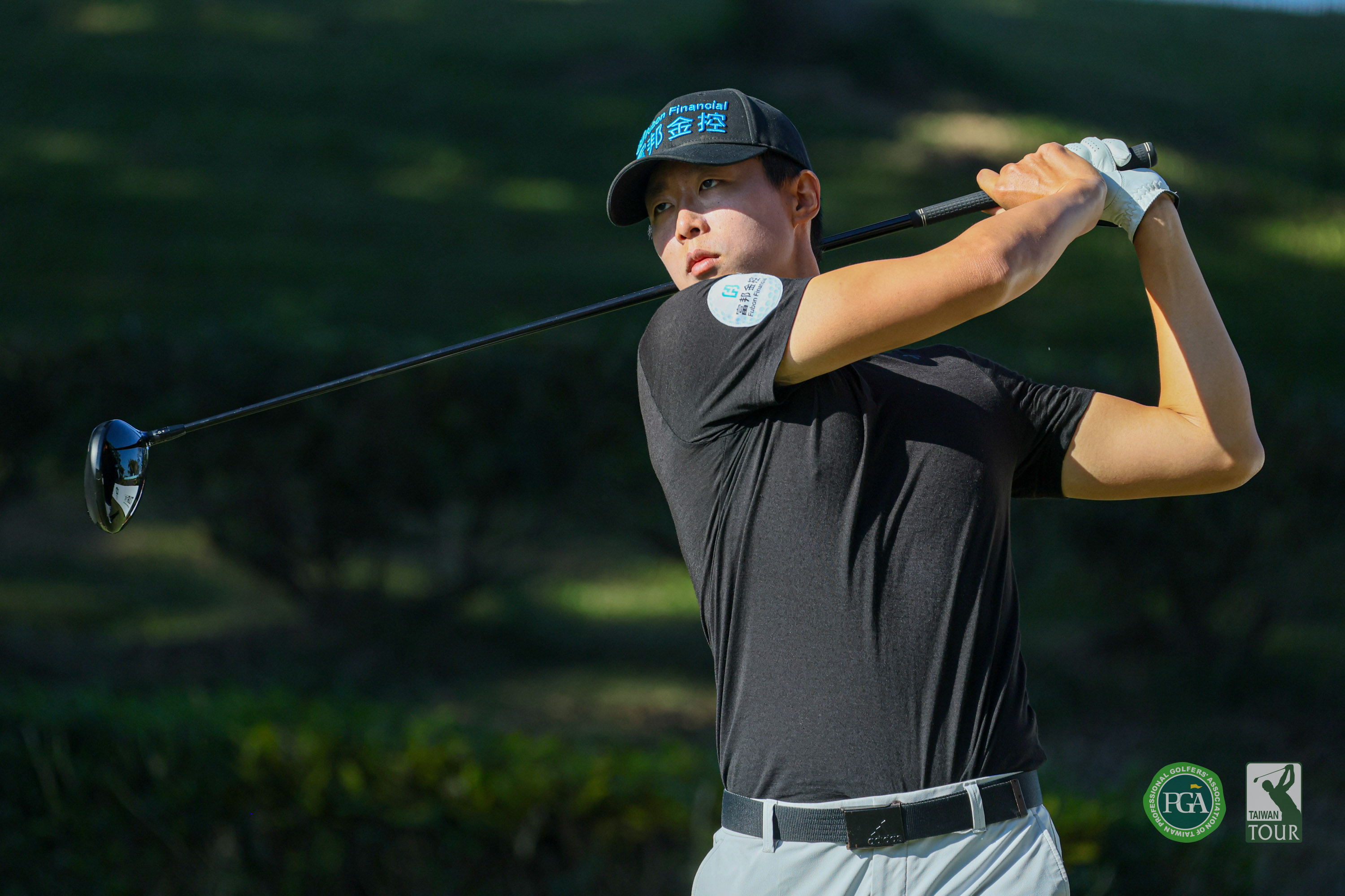 林銓泰今天打出62桿低桿以兩回合134桿-10暫列第四。Tpga/林聖凱攝影