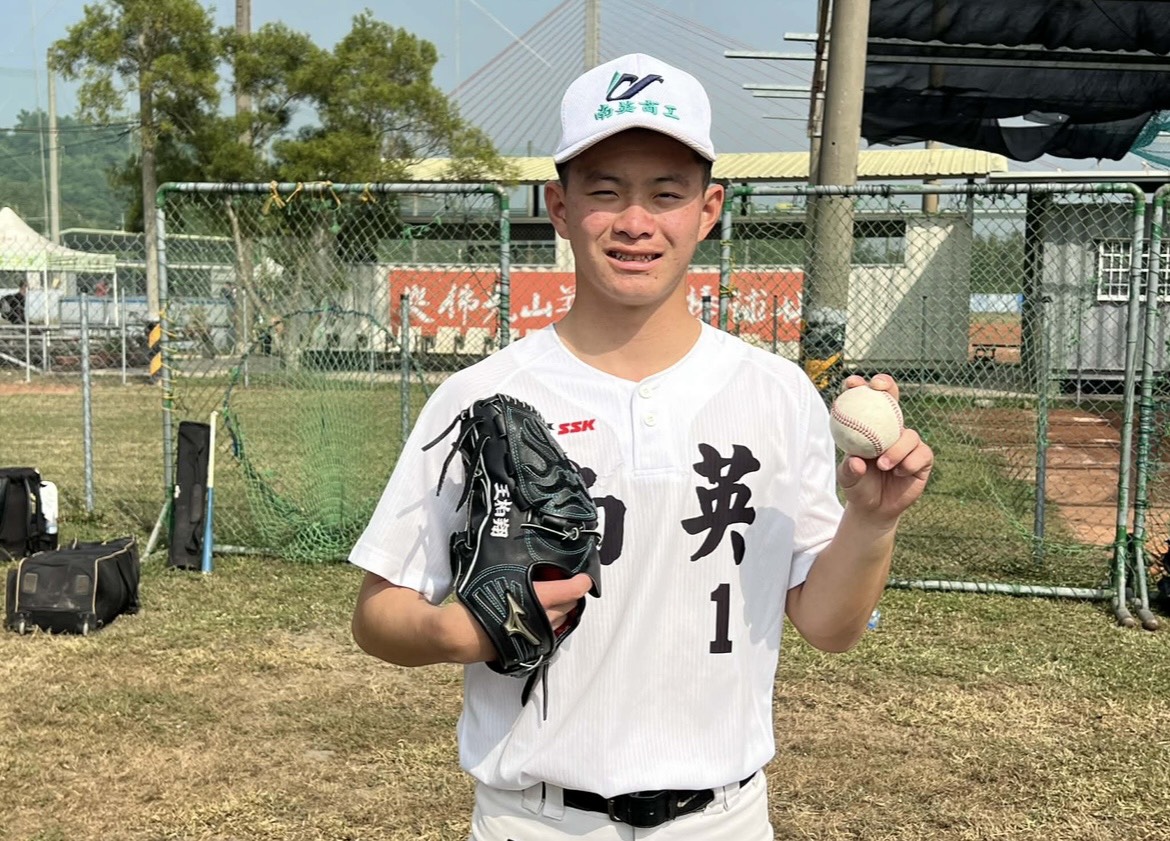 高一王柏翔79球省力完投。學生棒聯提供