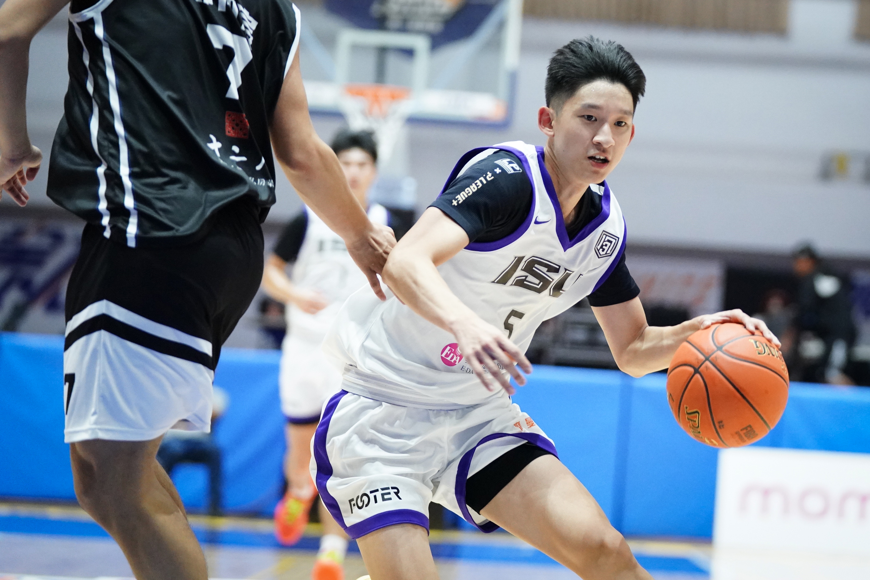 義守大學趙子銘攻下全隊最高21分外帶6助攻。大專體總提供