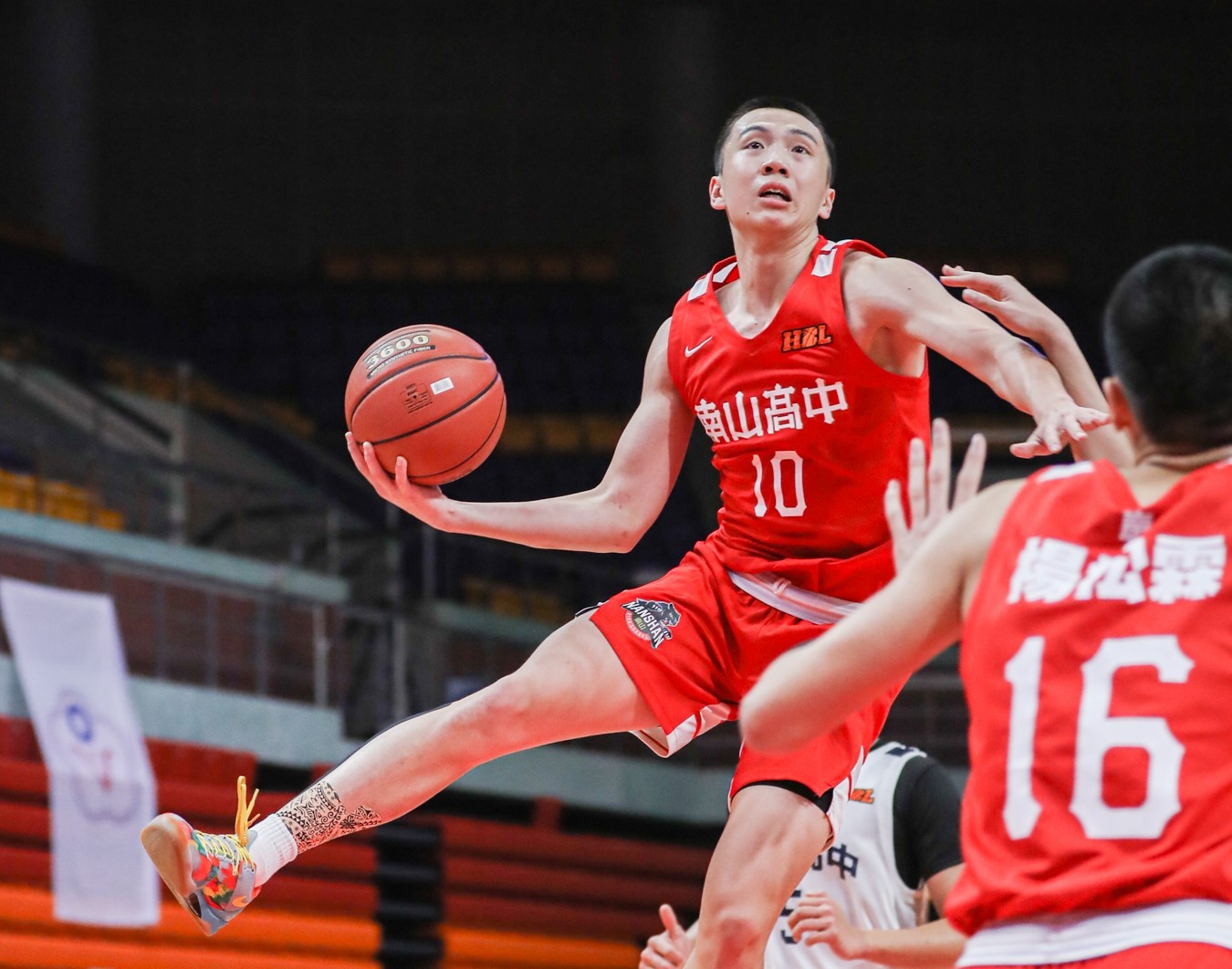 謝旻耕率南山連連13季隊史36度晉八強。高中體總提供