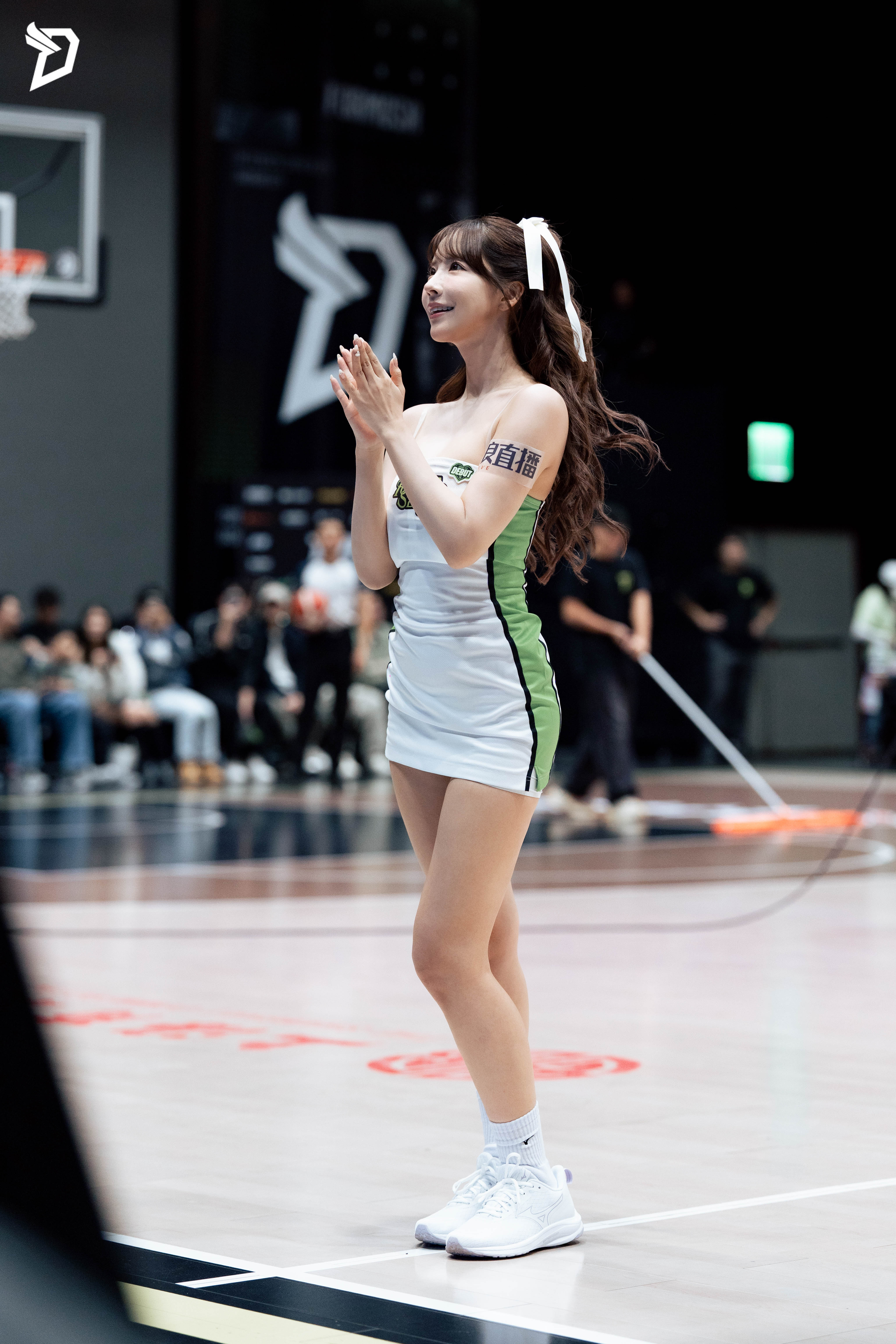 三上悠亞展現超高人氣。官方提供