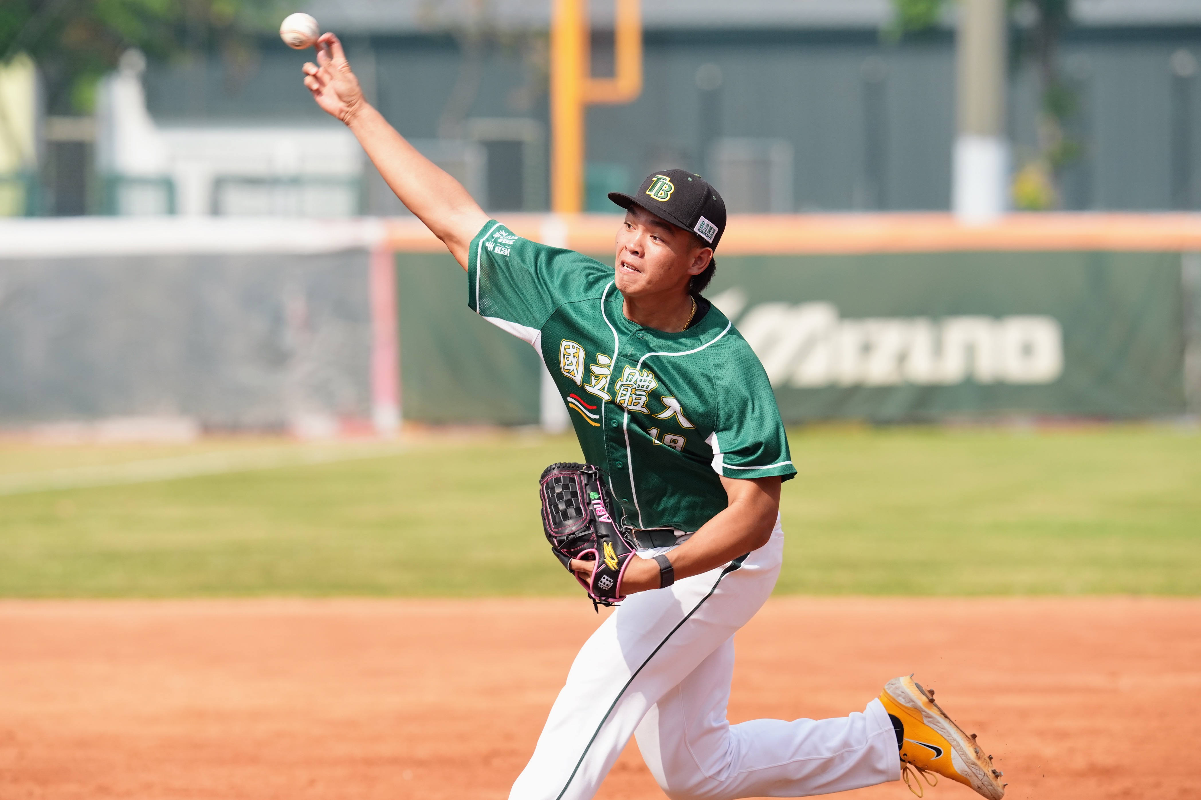 黃玠瀚2局突破僵局無失分收勝投。大專體總提供