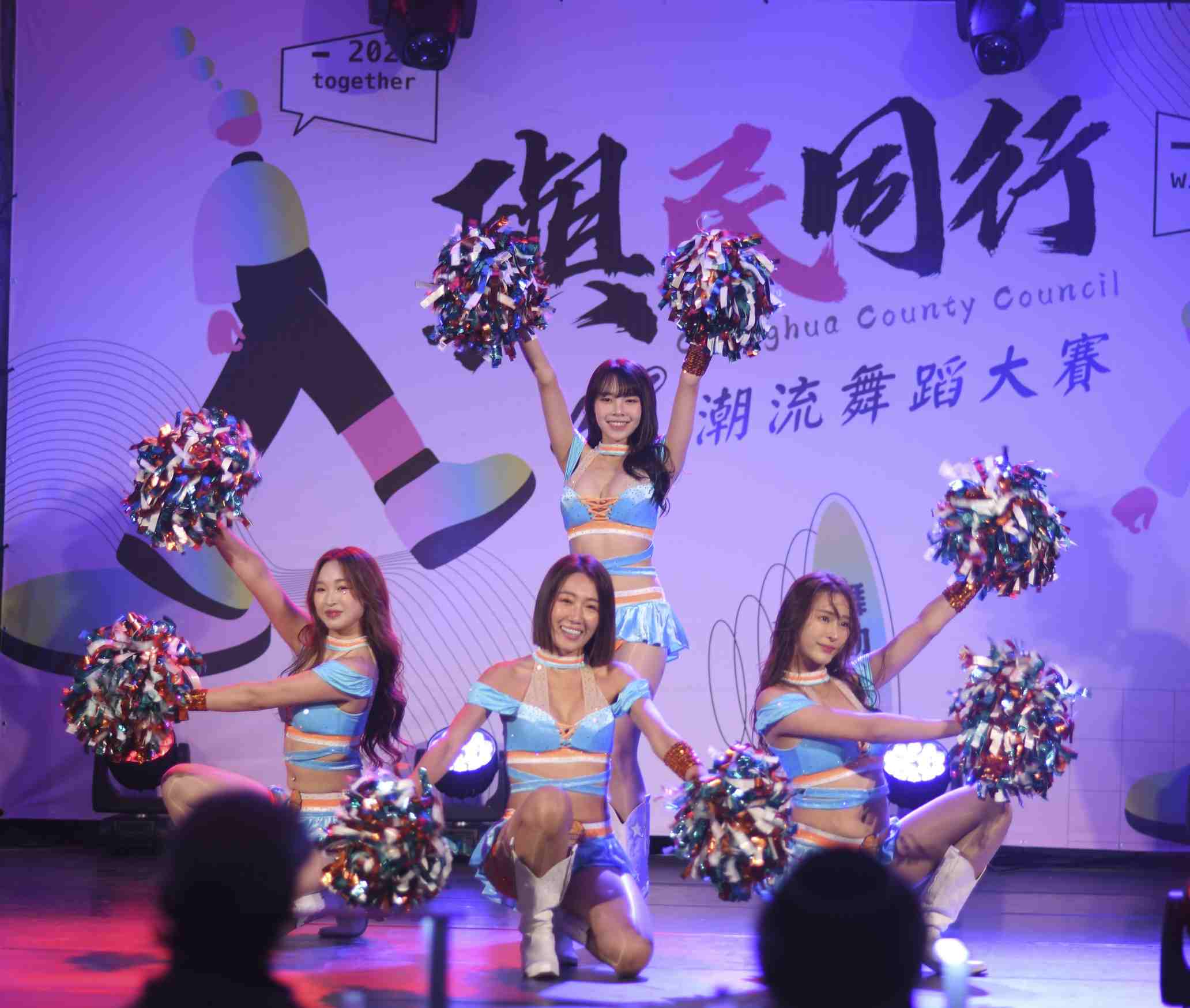 Luxygirls 到場表演炒熱現場氣氛。官方提供