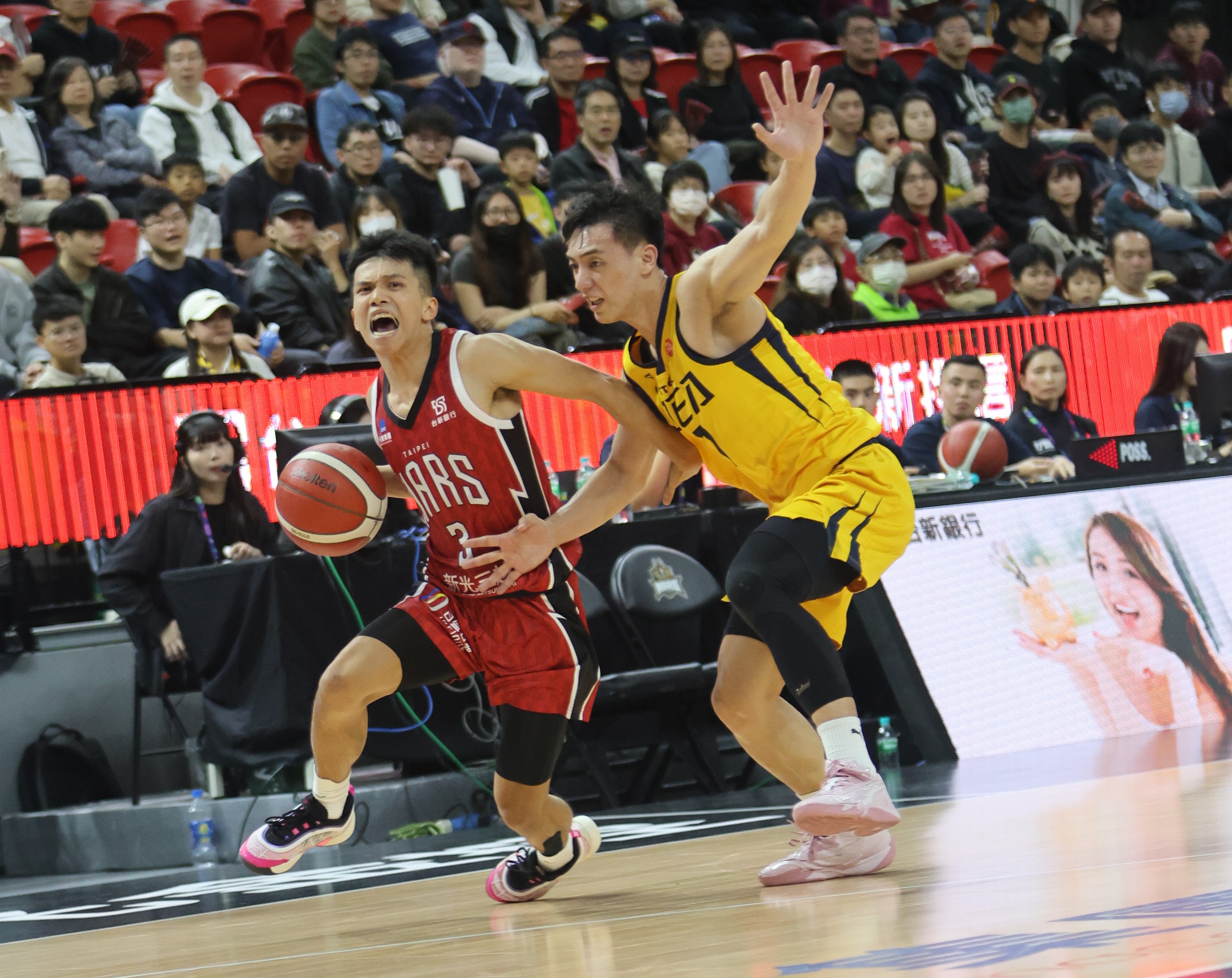 丁聖儒上場41分鐘、17分8助攻皆為本季新高。陳楷攝