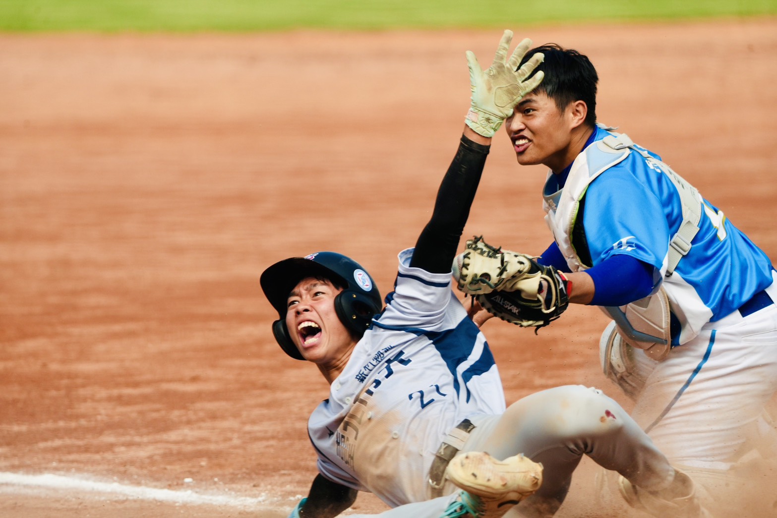東大靠再見觸殺搶先晉級8強。大專體總提供