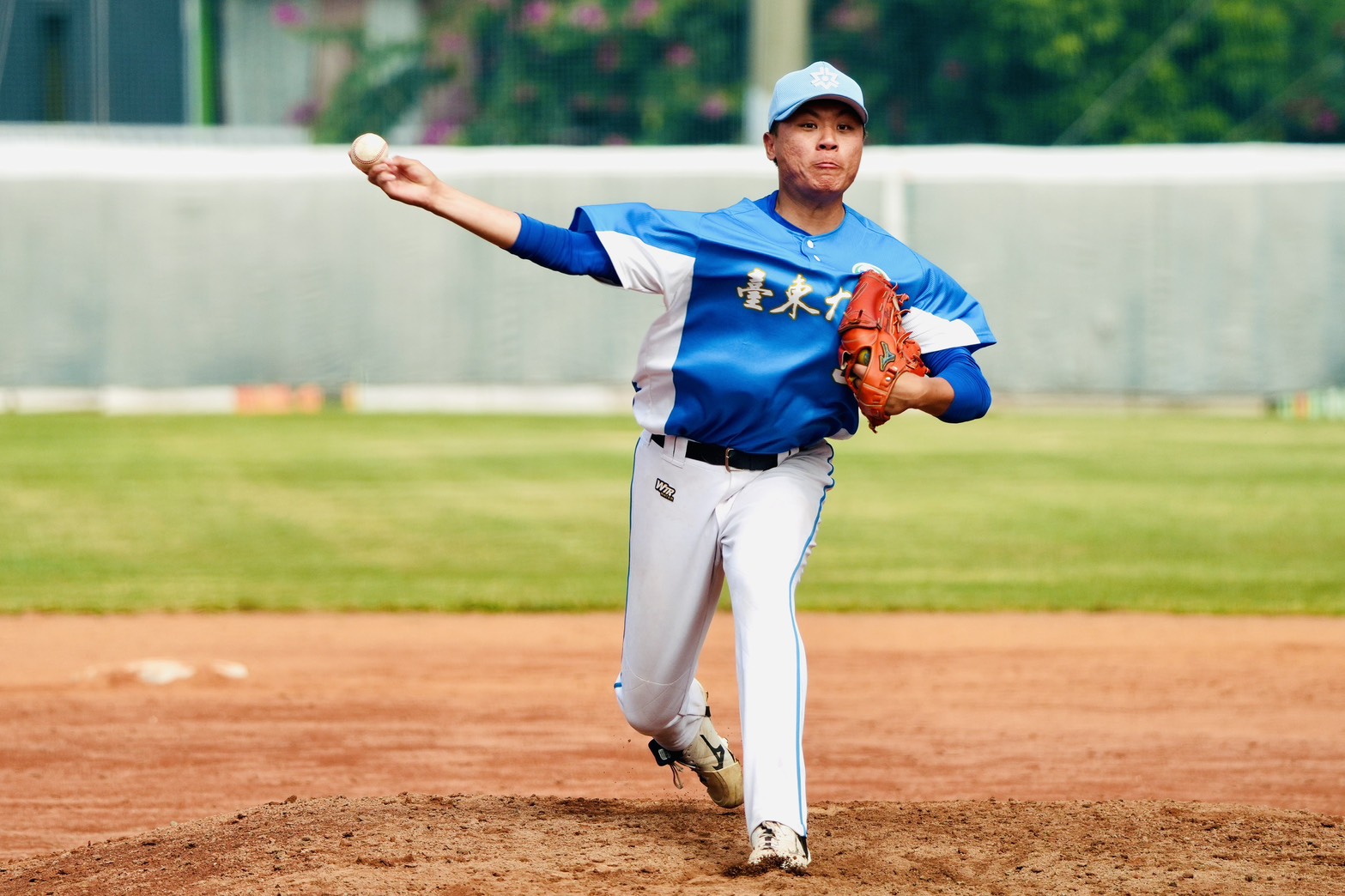 林承恩後援2.1局無失分奪勝投。大專體總提供