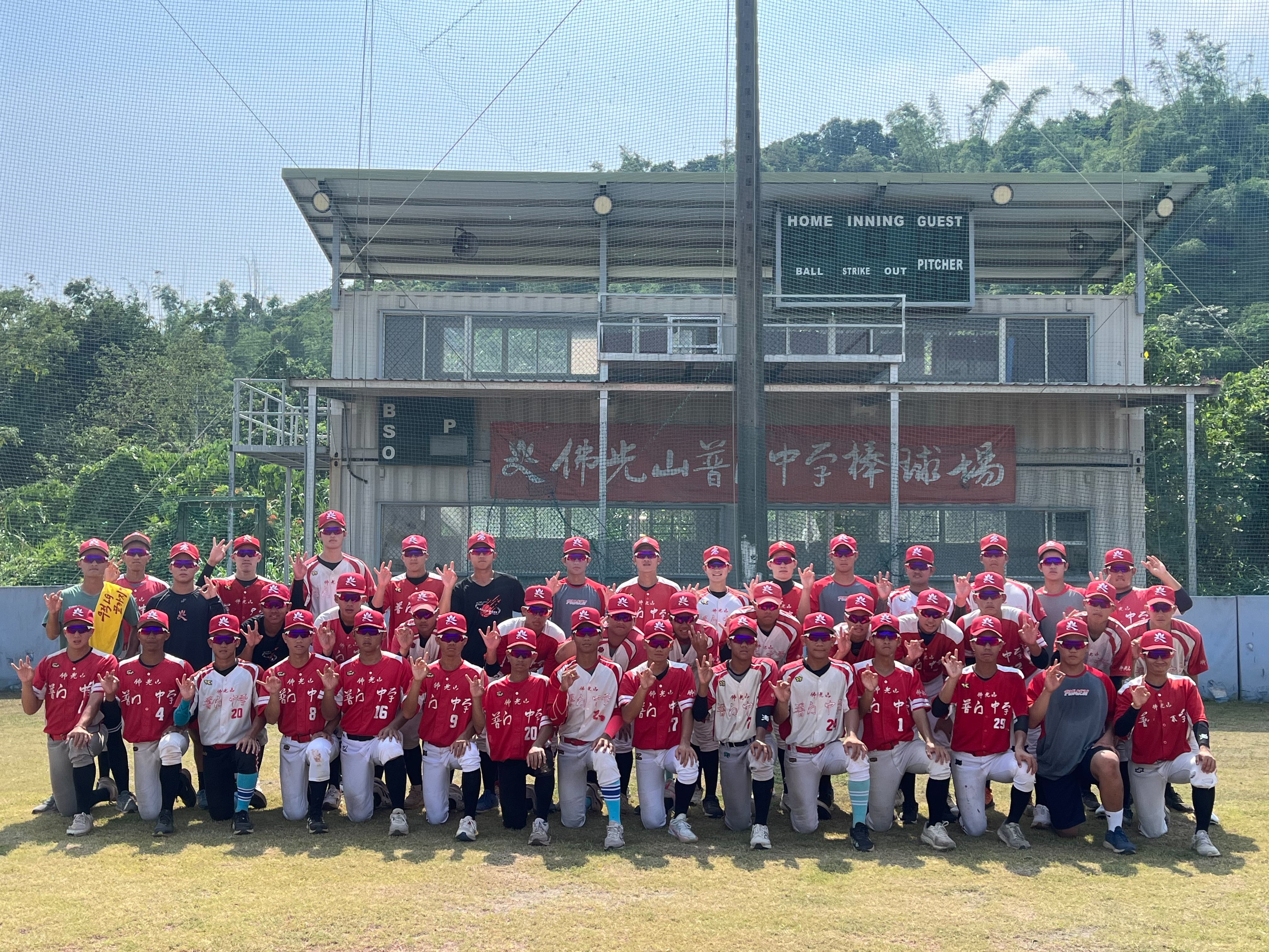 高雄市代表隊以普門中學為主體。普門中學提供