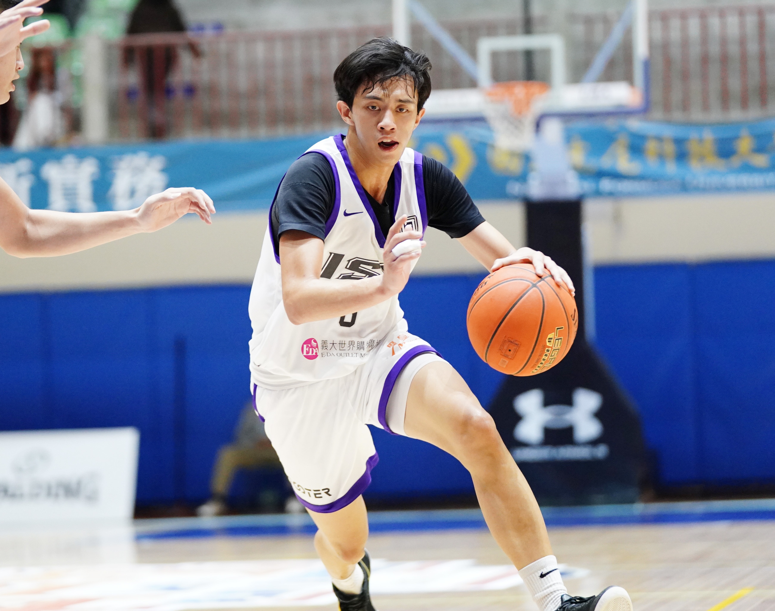 義守大學蕭立培22分9籃板6助攻。大專體總提供