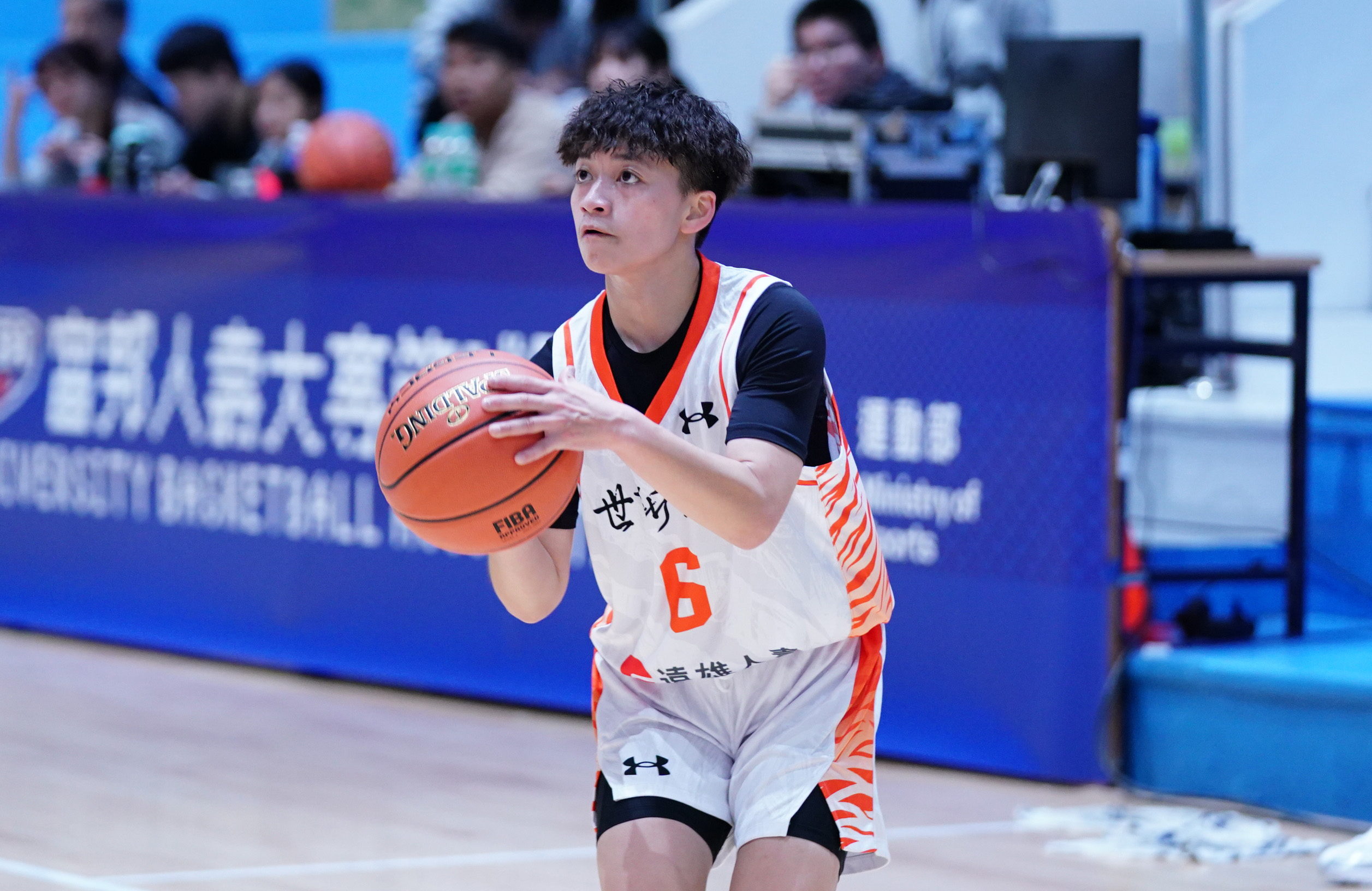 世新大學邱詠鈴14分。大專體總提供