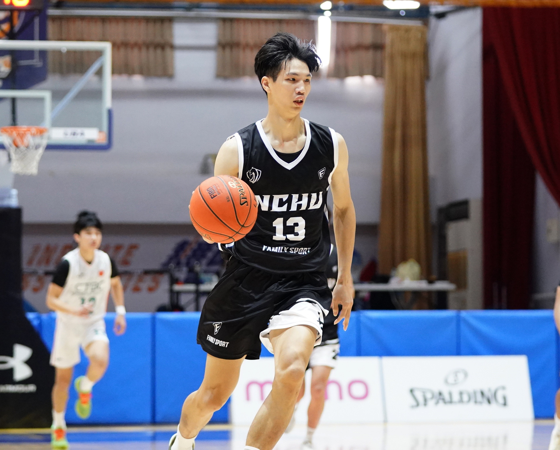 中興大學陳新翰攻下全隊最高17分8籃板。大專體總提供