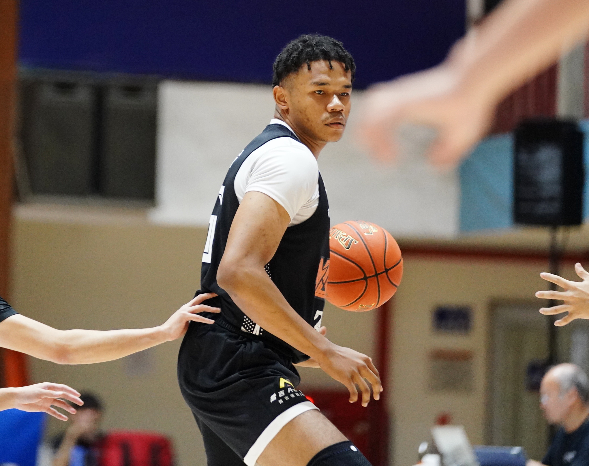 國立體大歐士綸10分10籃板。大專體總提供