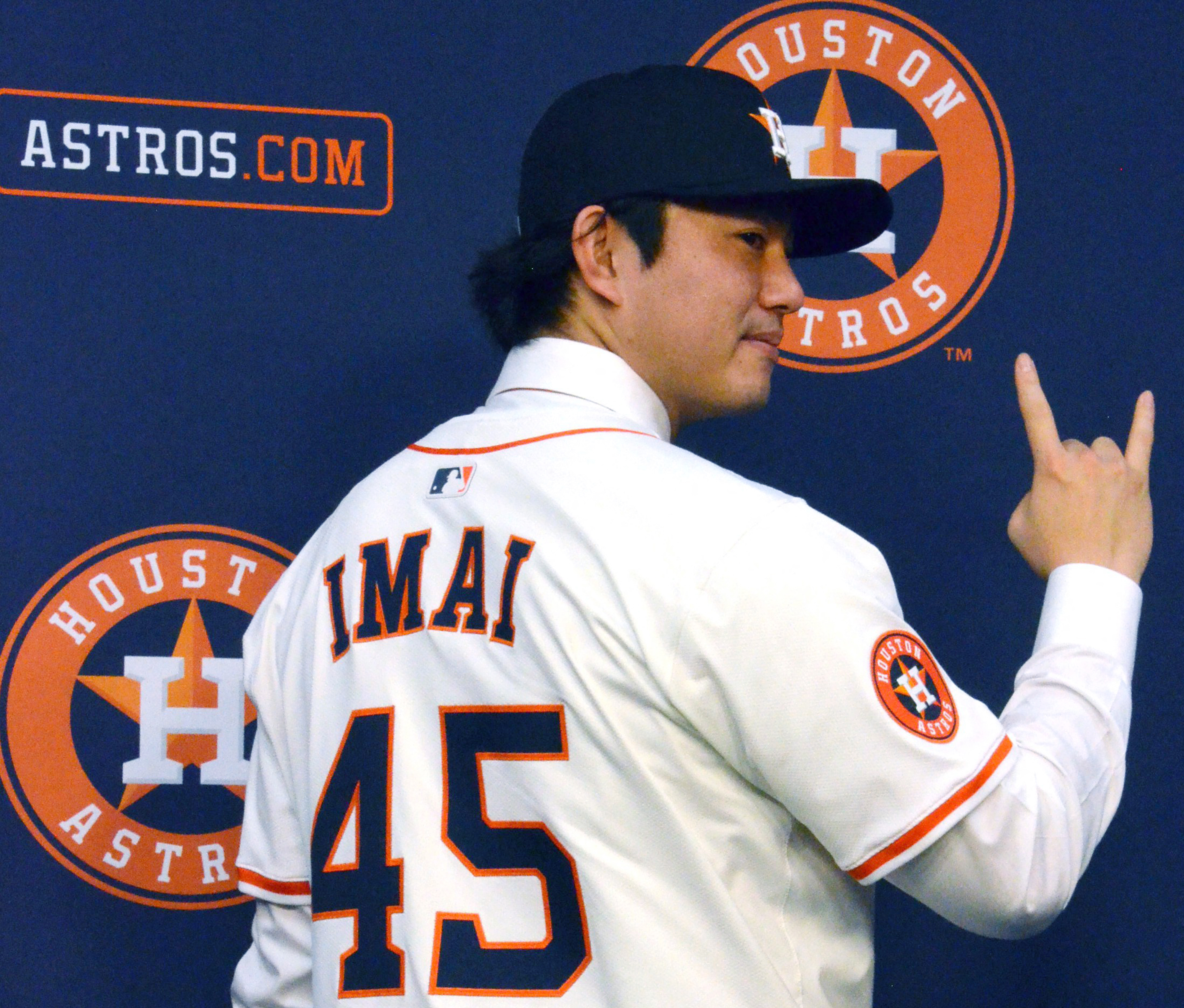 休士頓太空人今天為日籍投手今井達也舉辦加盟記者會。法新社