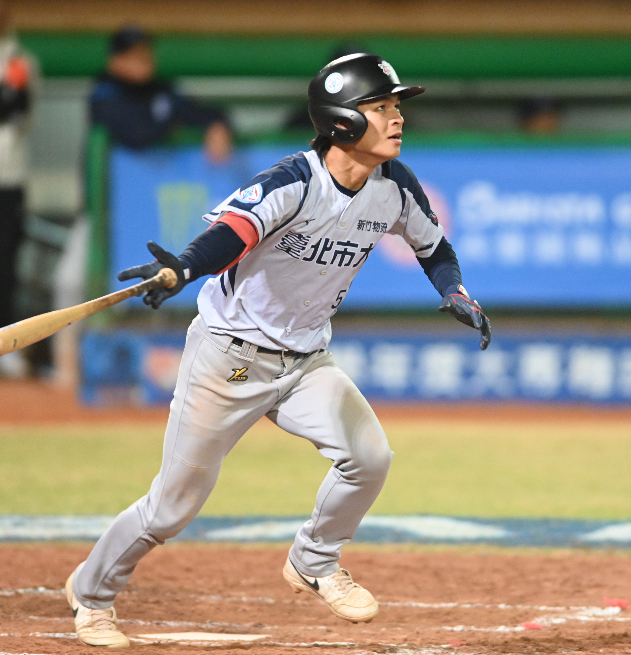 胡振利開轟陽春砲。大專體總提供