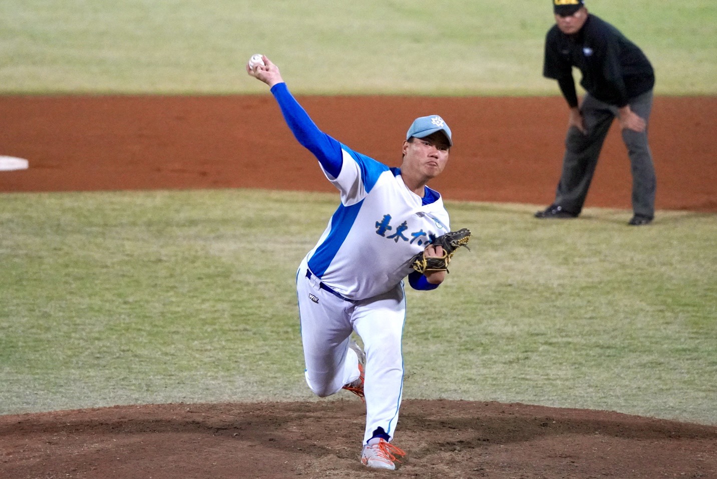 林誠恩122球投完9局。大專體總提供