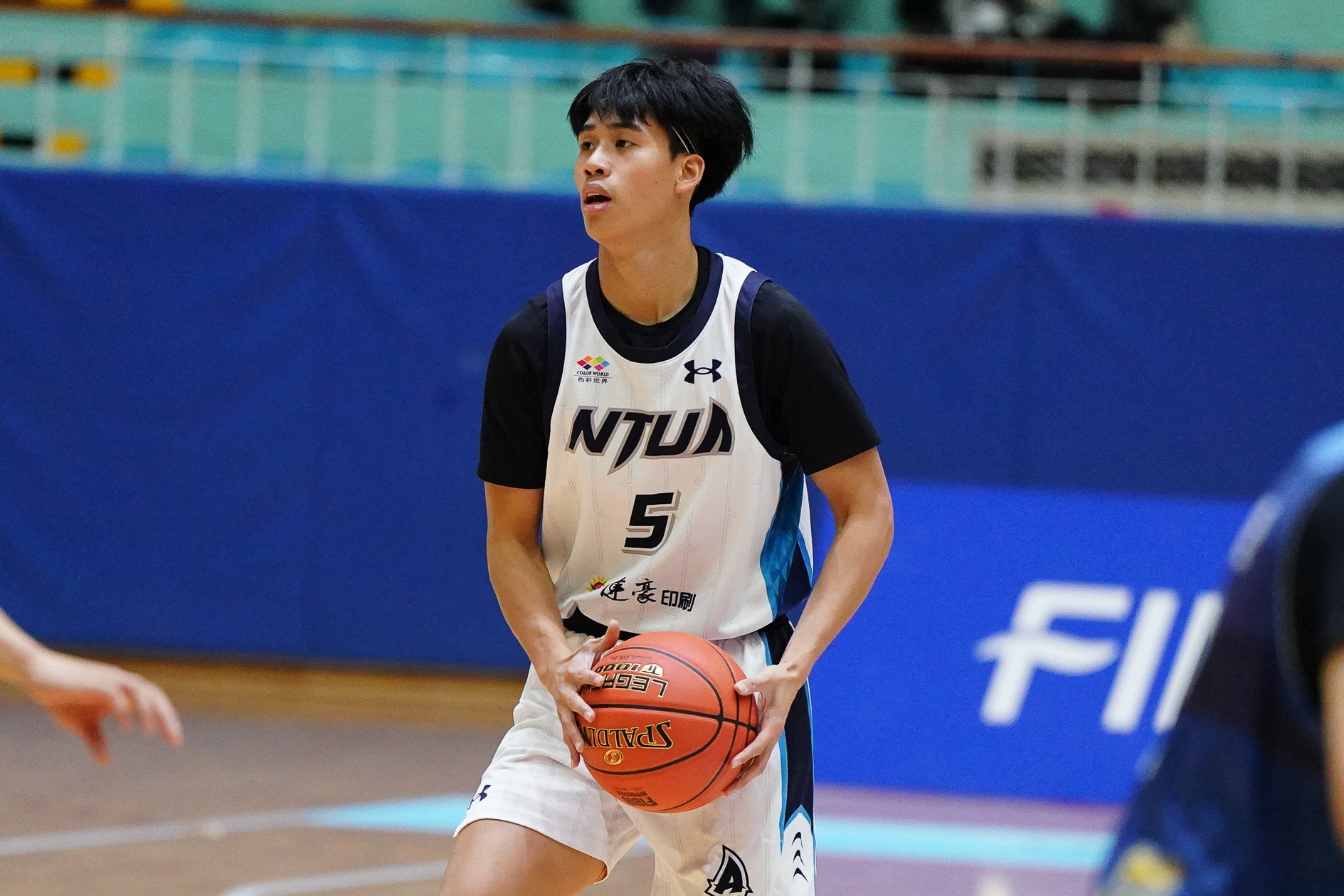 臺灣藝大鄭維佑13分。大專體總提供