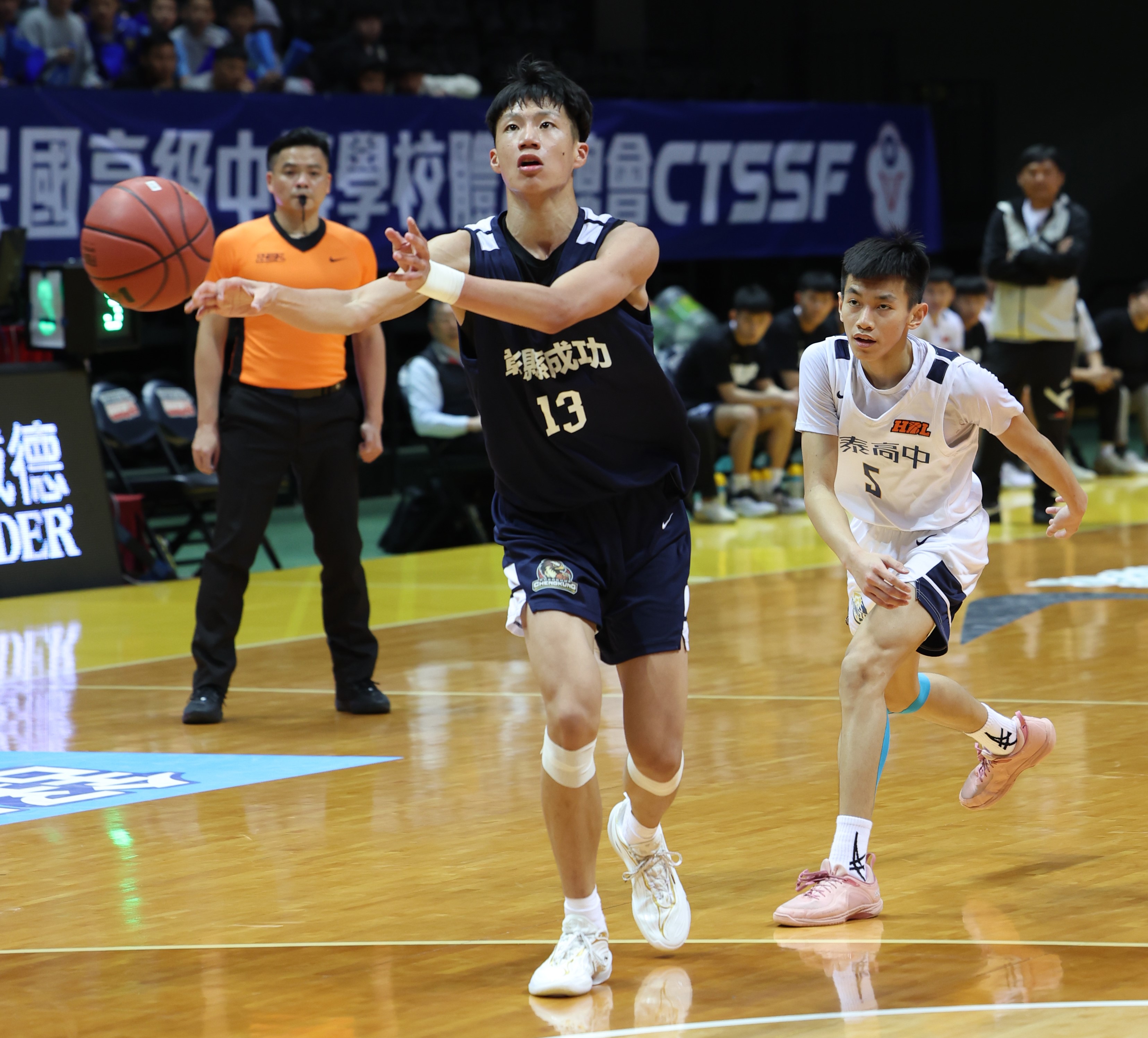 張承曄 。高中體總提供