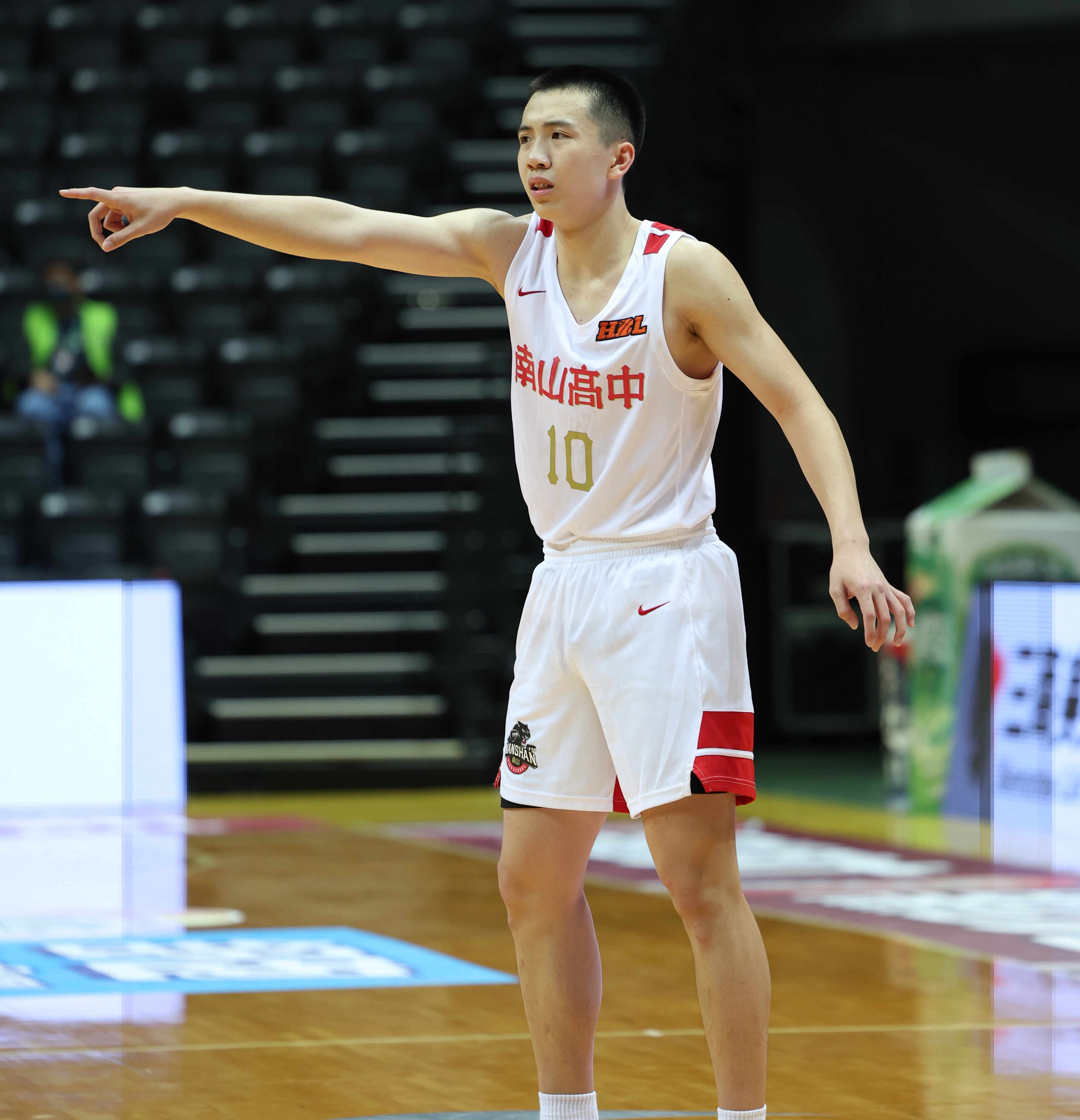 謝旻耕。高中體總提供