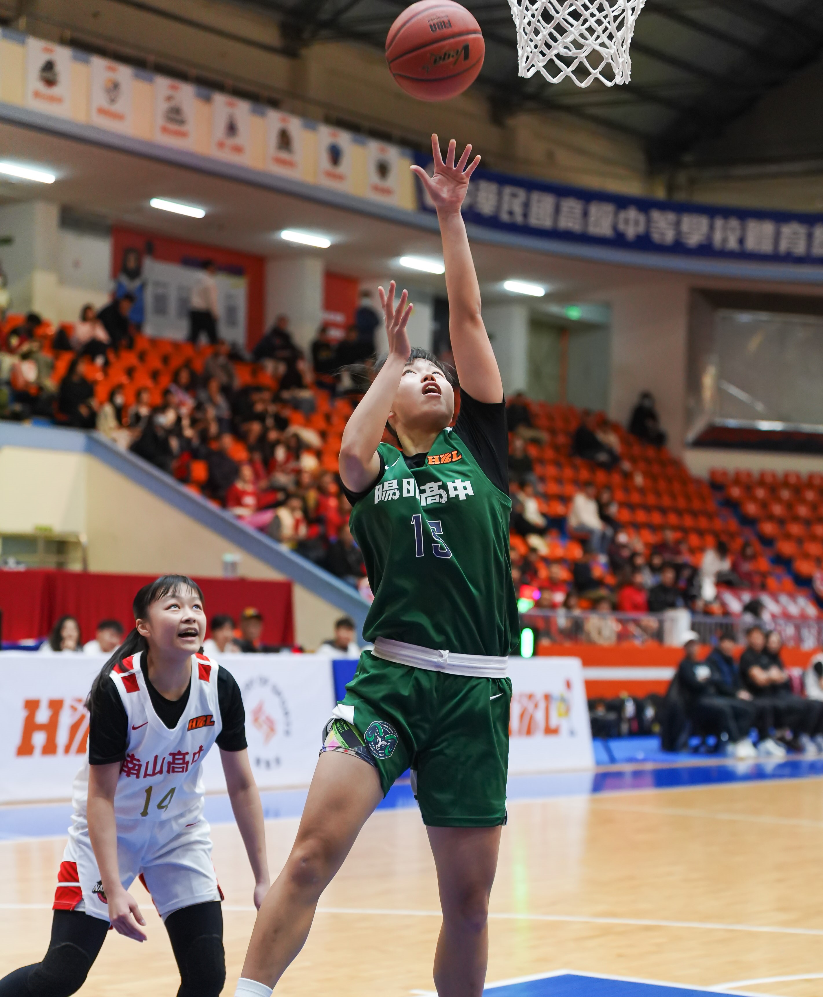 陽明許語珊強攻。高中體總提供