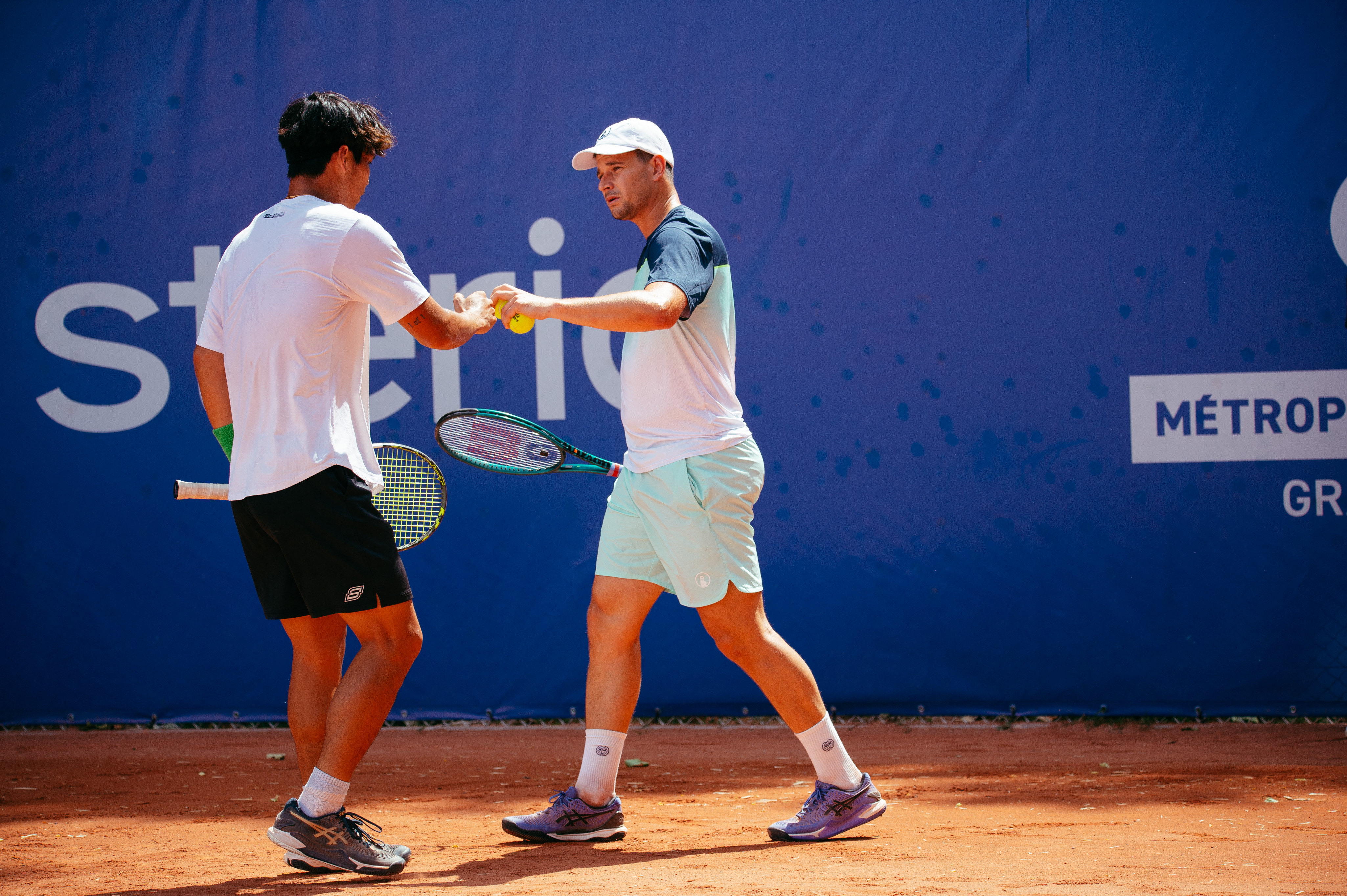 何承叡(左)成台將史上第二位打進ATP500等級雙打4強的台將。法新社