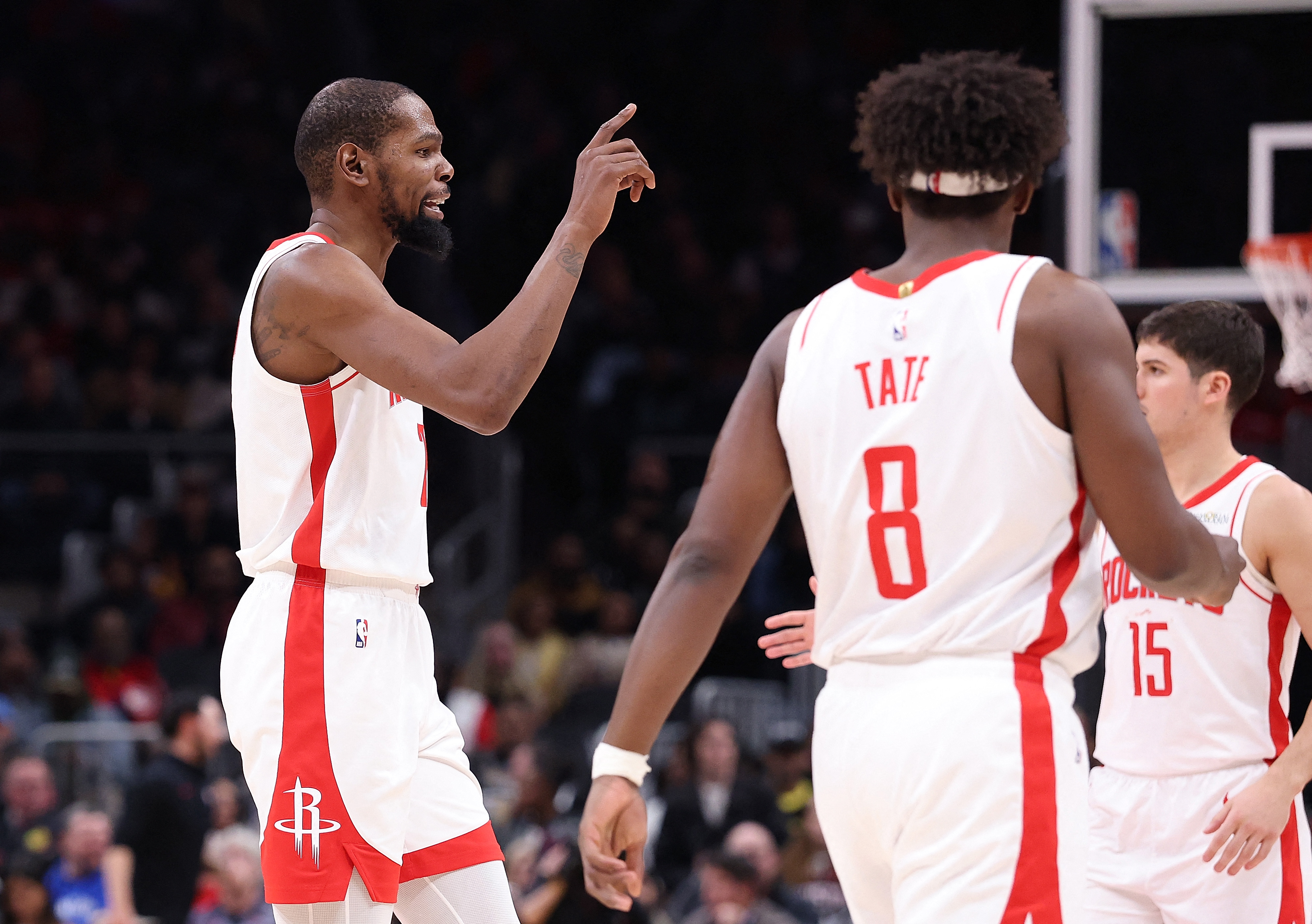 無傷病影響的火箭陣容依舊比黃蜂更加完整,輪值的深度也更佳。法新社