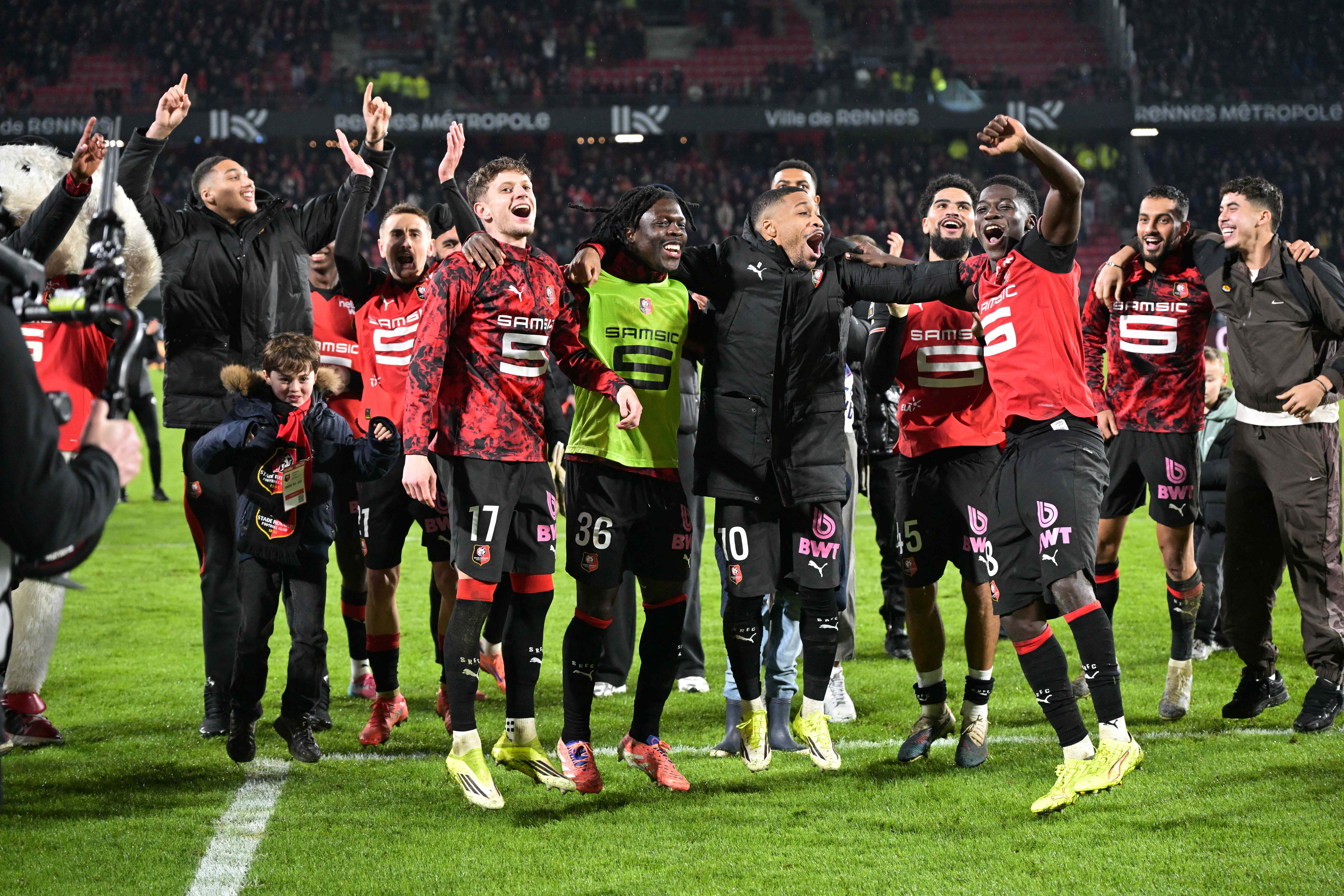 剛經歷換帥的雷恩主場意外以3比1爆冷擊敗巴黎聖日耳曼。法新社